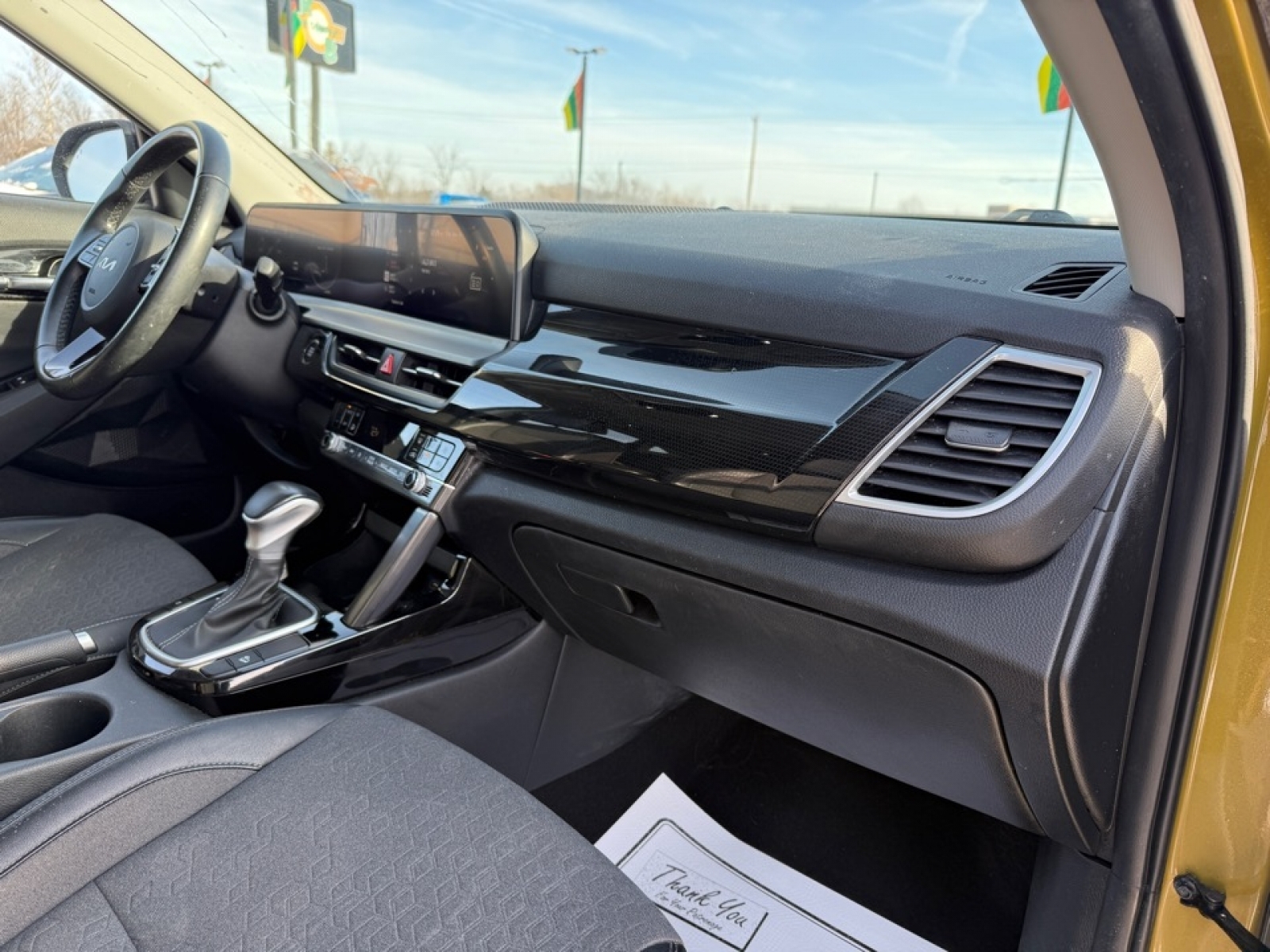 2024 Kia Seltos S, 39203, Photo