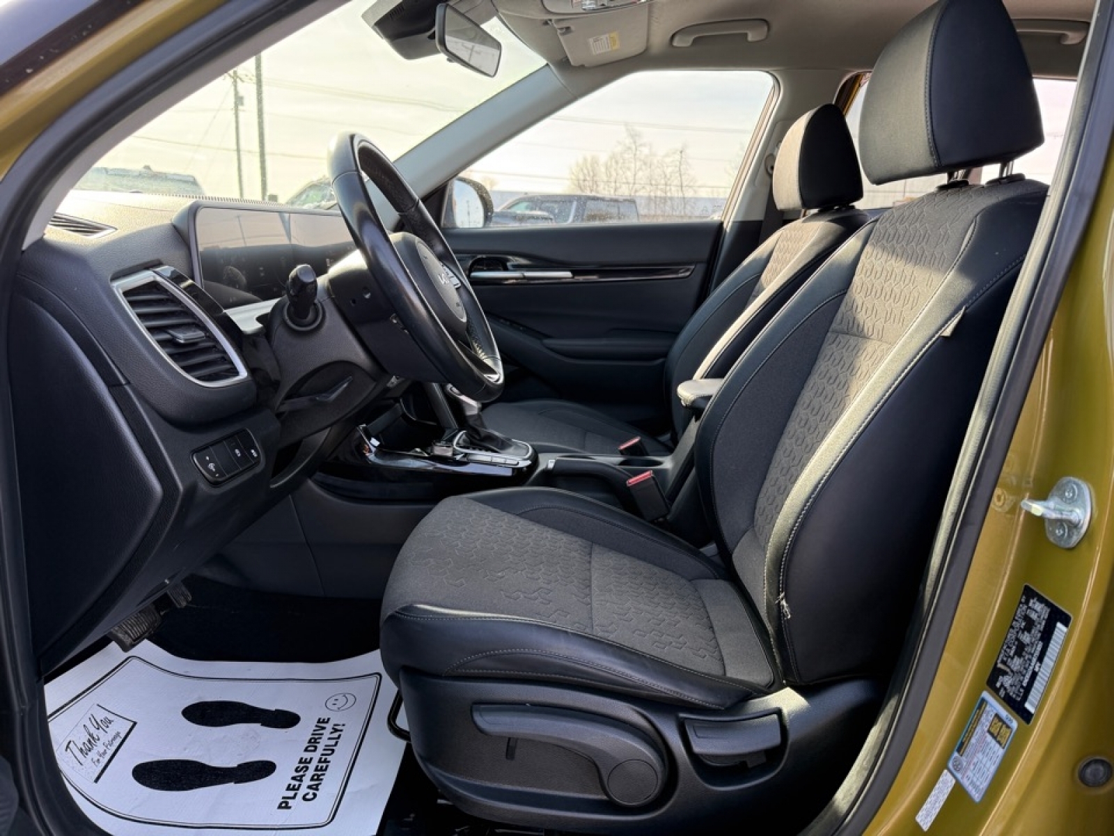 2024 Kia Seltos S, 39203, Photo