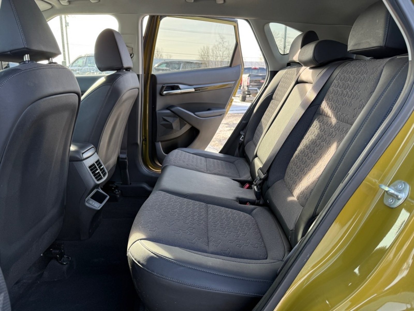 2024 Kia Seltos S, 39203, Photo