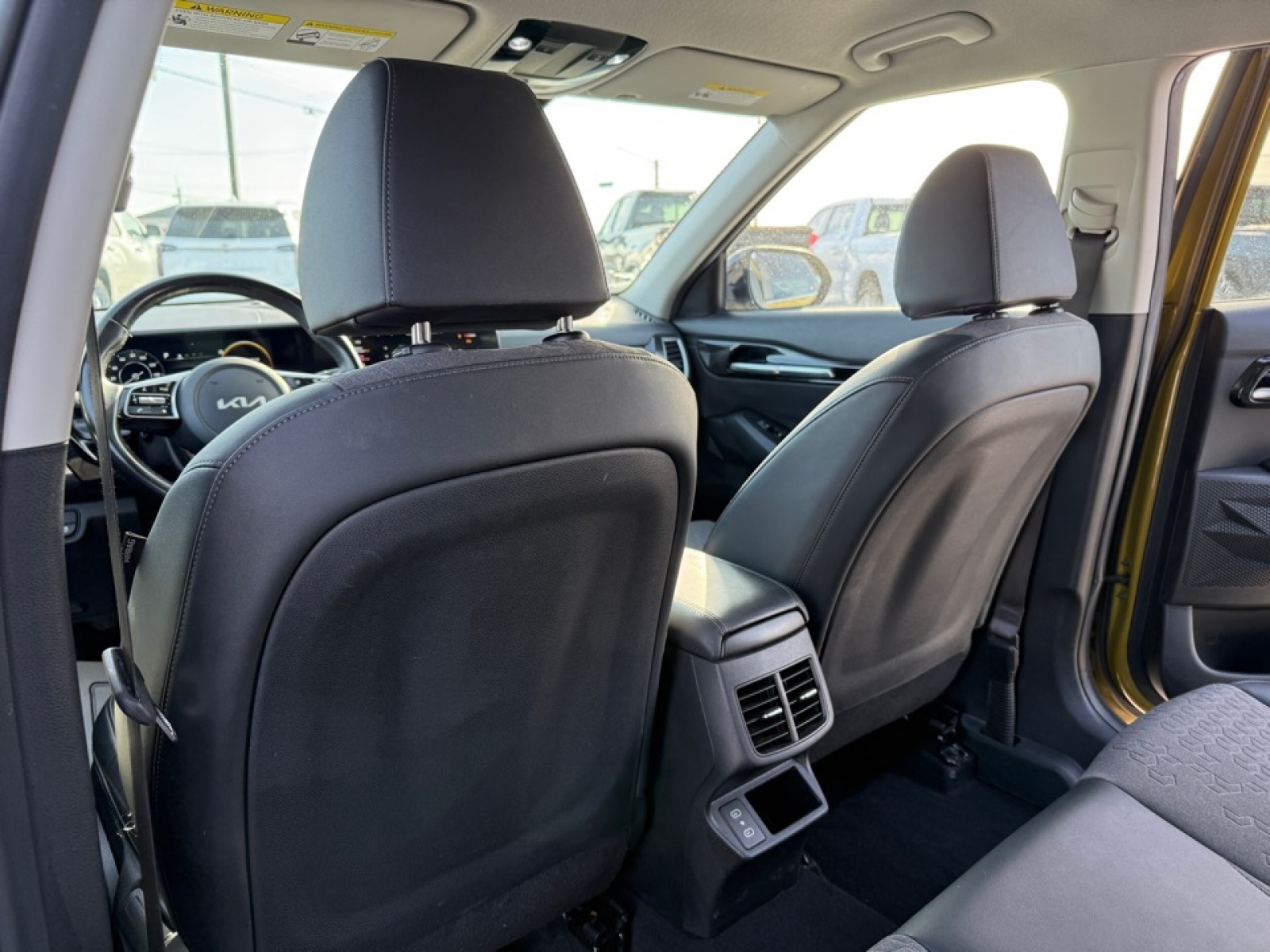 2024 Kia Seltos S, 39203, Photo