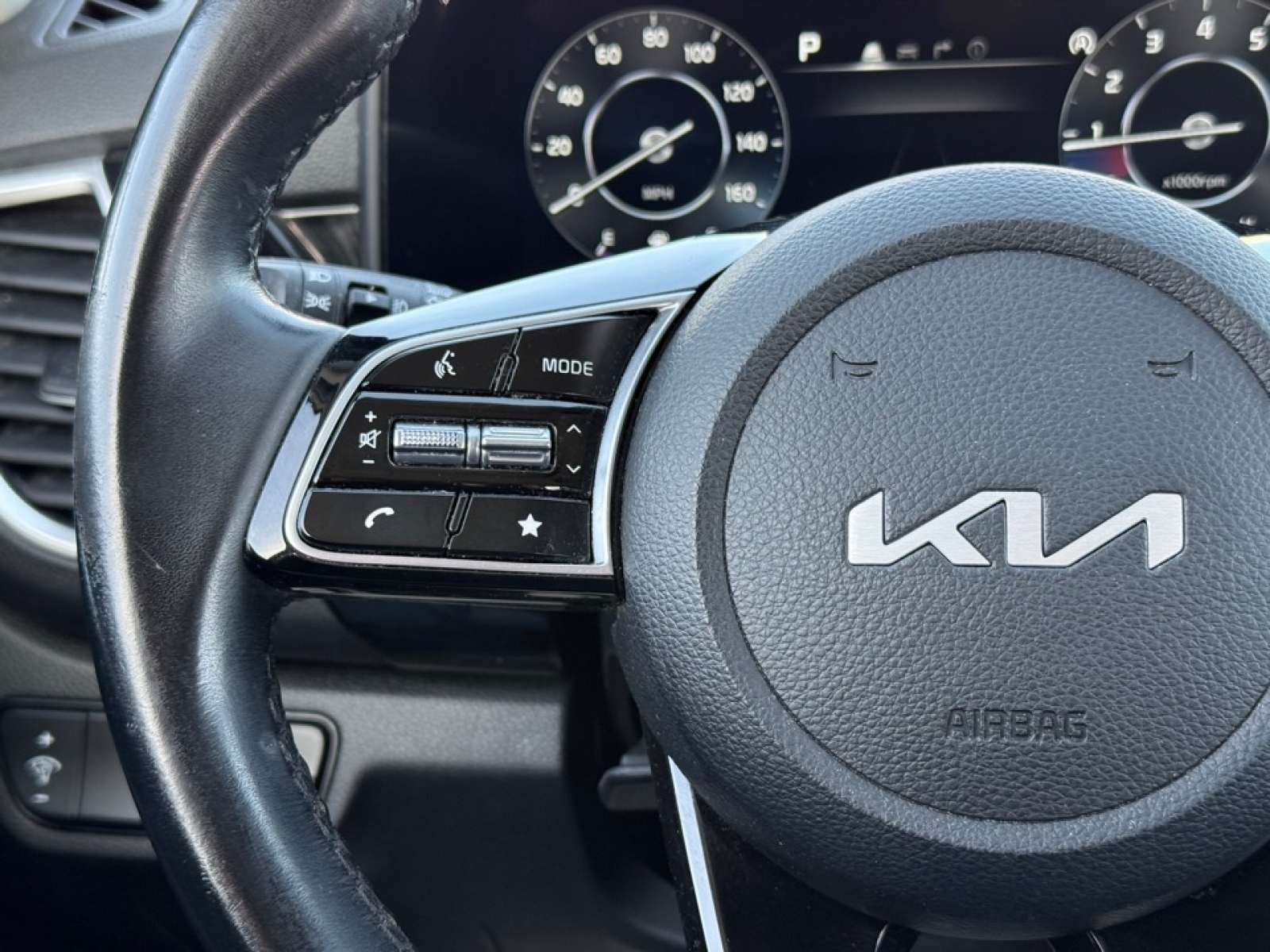 2024 Kia Seltos S, 39203, Photo