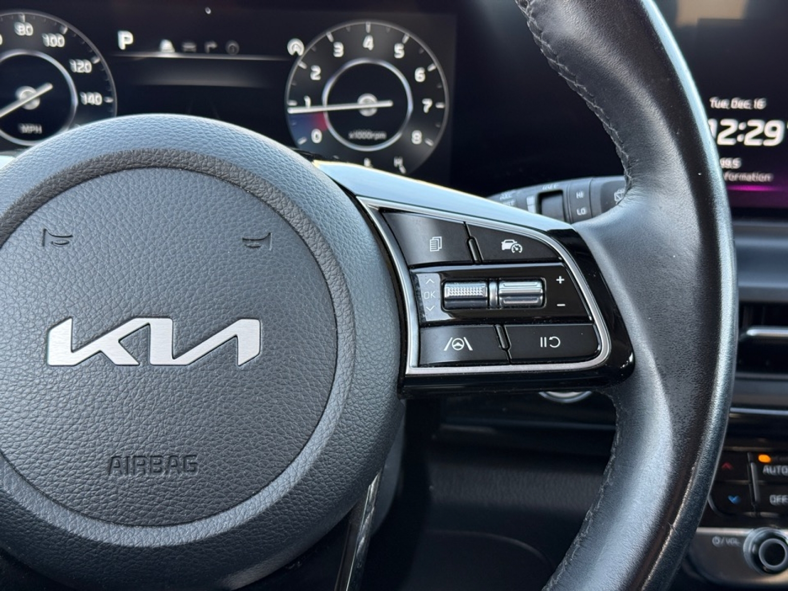 2024 Kia Seltos S, 39203, Photo