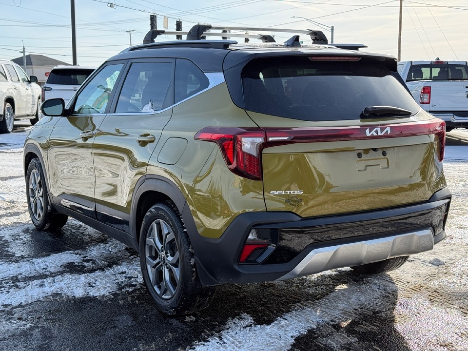 2024 Kia Seltos S, 39203, Photo