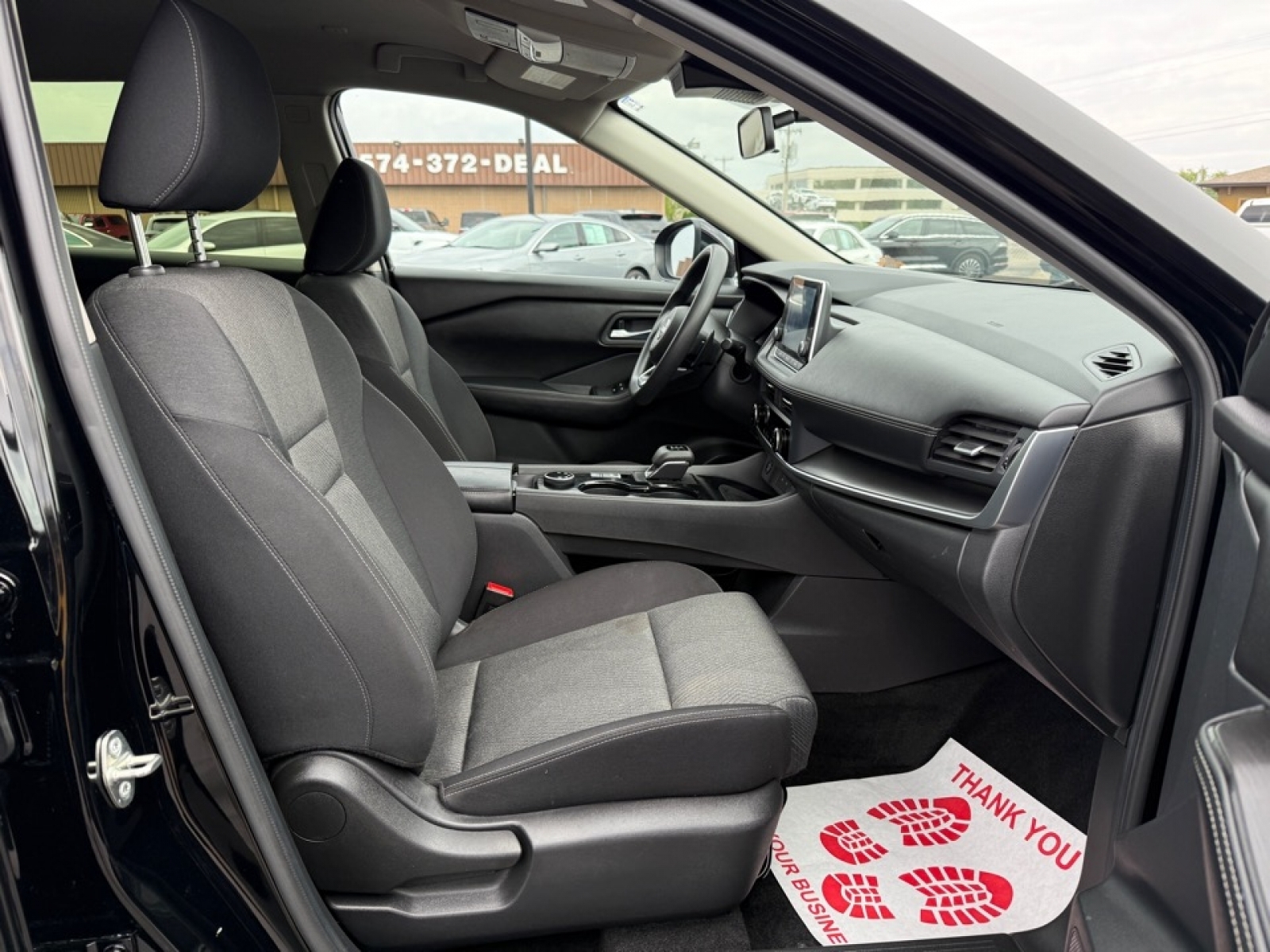 2024 Nissan Rogue SV AWD photo 9