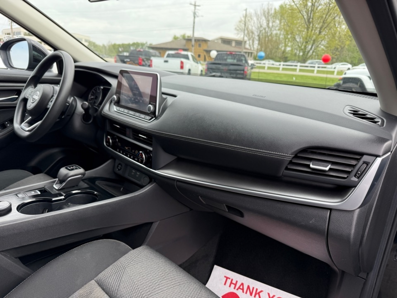 2024 Nissan Rogue SV AWD photo 10