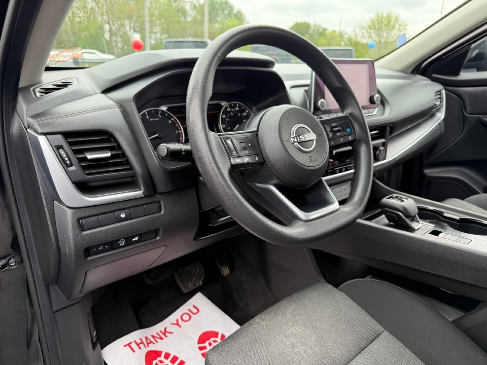 2024 Nissan Rogue SV AWD photo 11