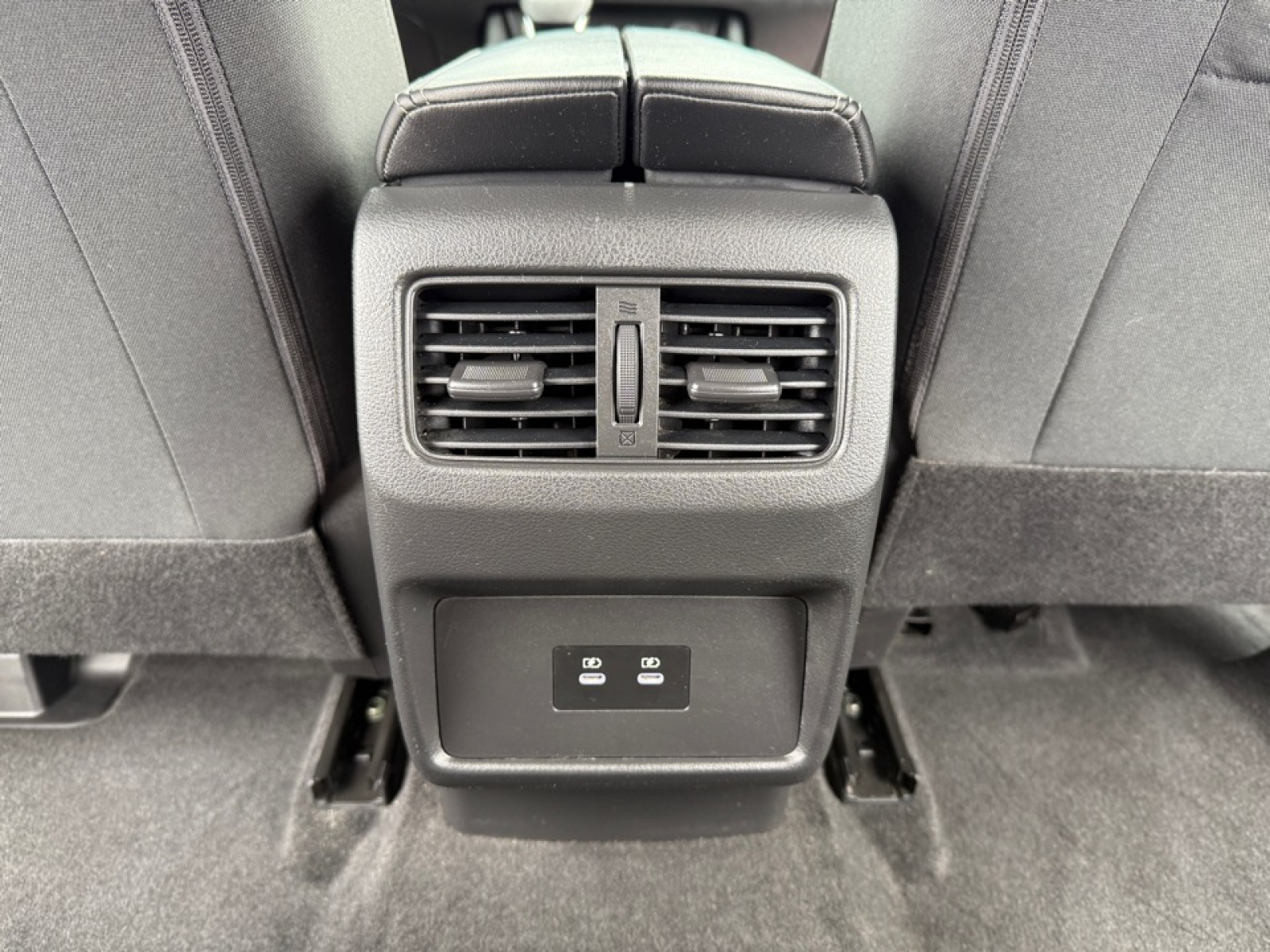 2024 Nissan Rogue SV AWD photo 30