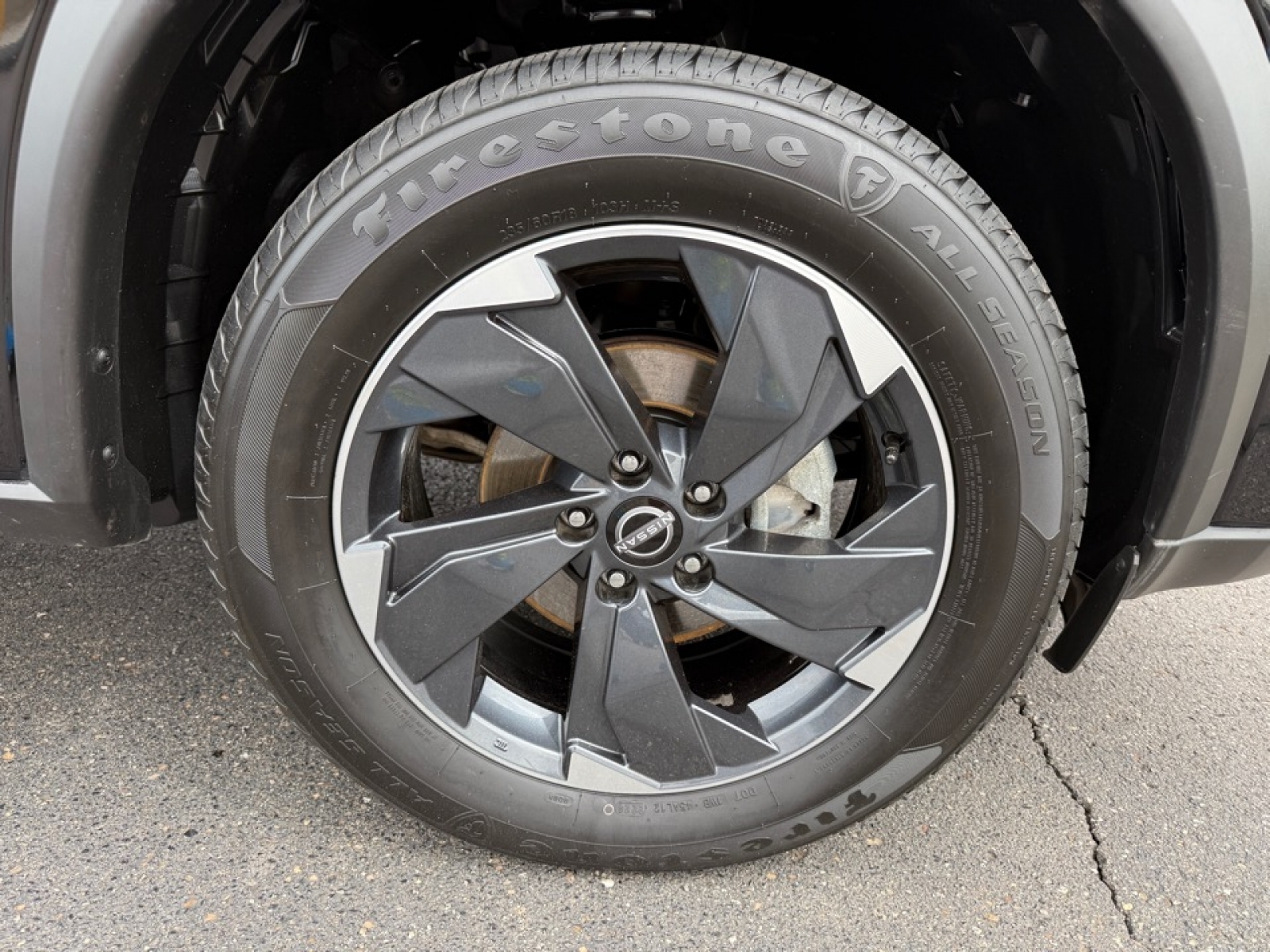 2024 Nissan Rogue SV AWD photo 35