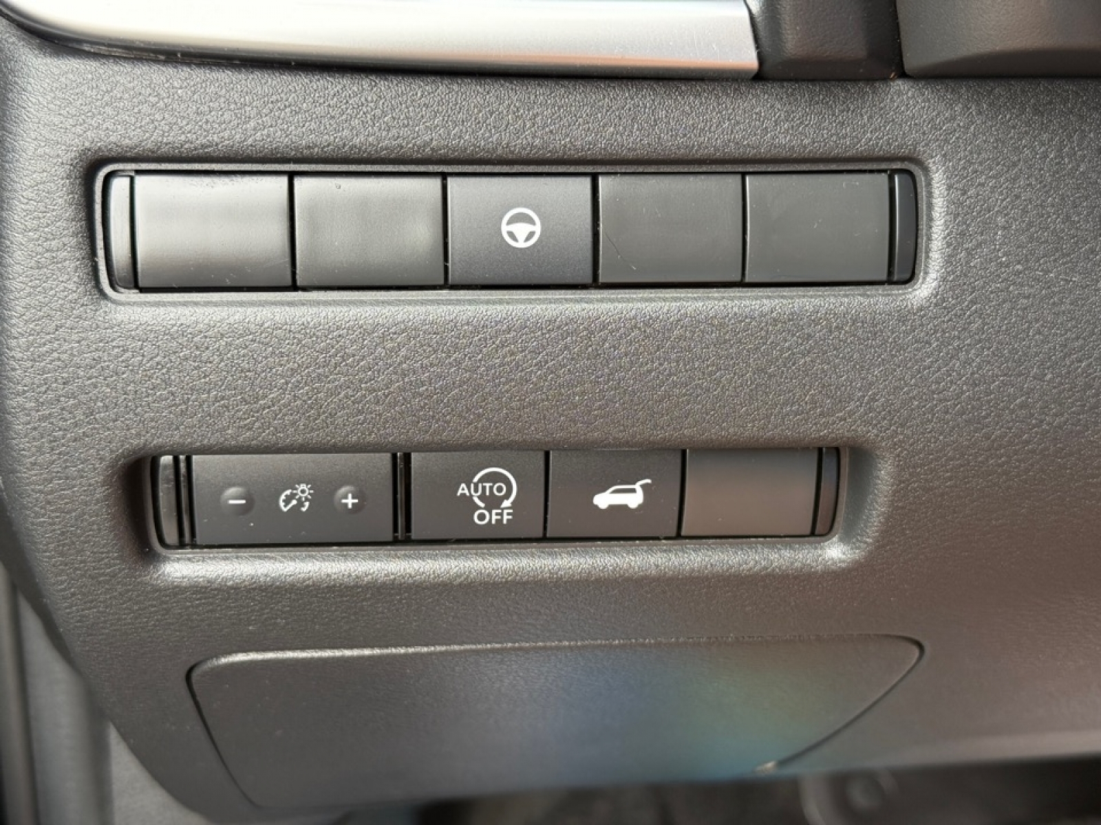 2024 Nissan Rogue SV AWD photo 32