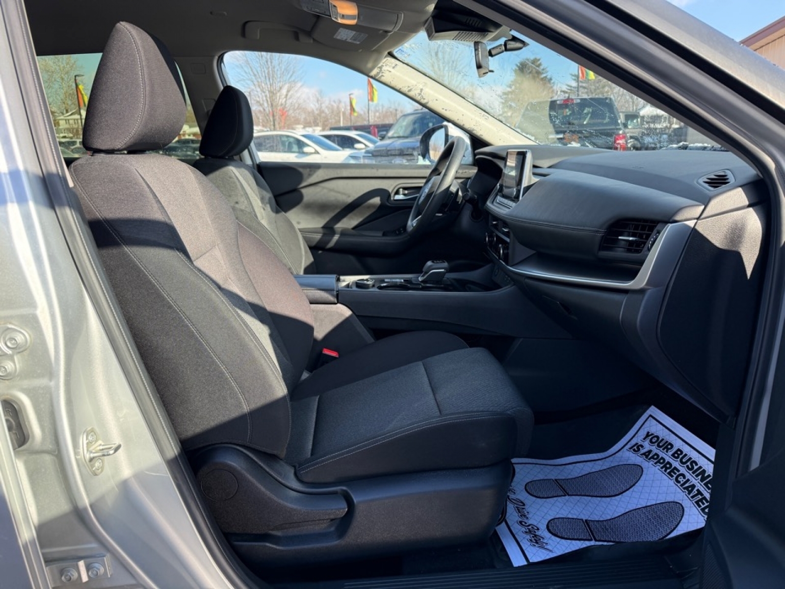 2024 Nissan Rogue SV Intelligent AWD, 39421, Photo