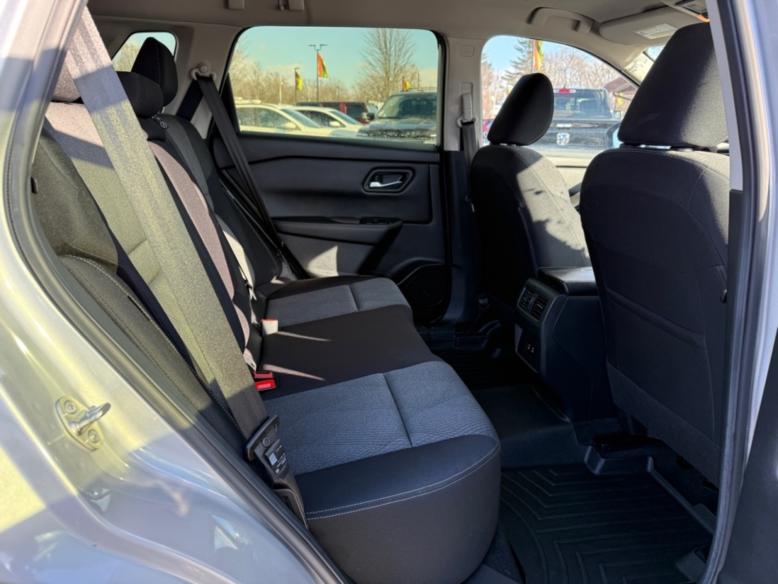 2024 Nissan Rogue SV Intelligent AWD, 39421, Photo