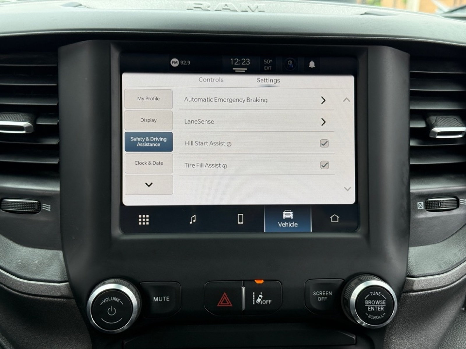 2024 Ram 1500 Tradesman Quad Cab 4x4 6'4