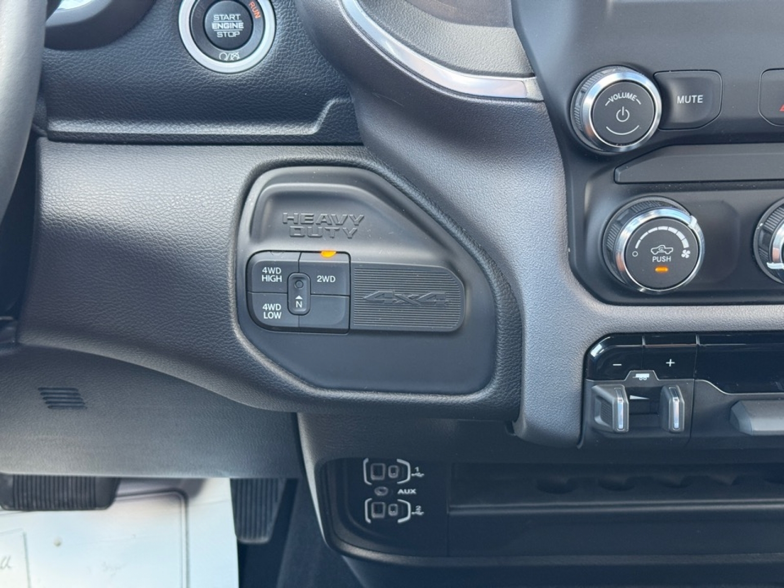 2024 Ram 3500 Big Horn photo 29