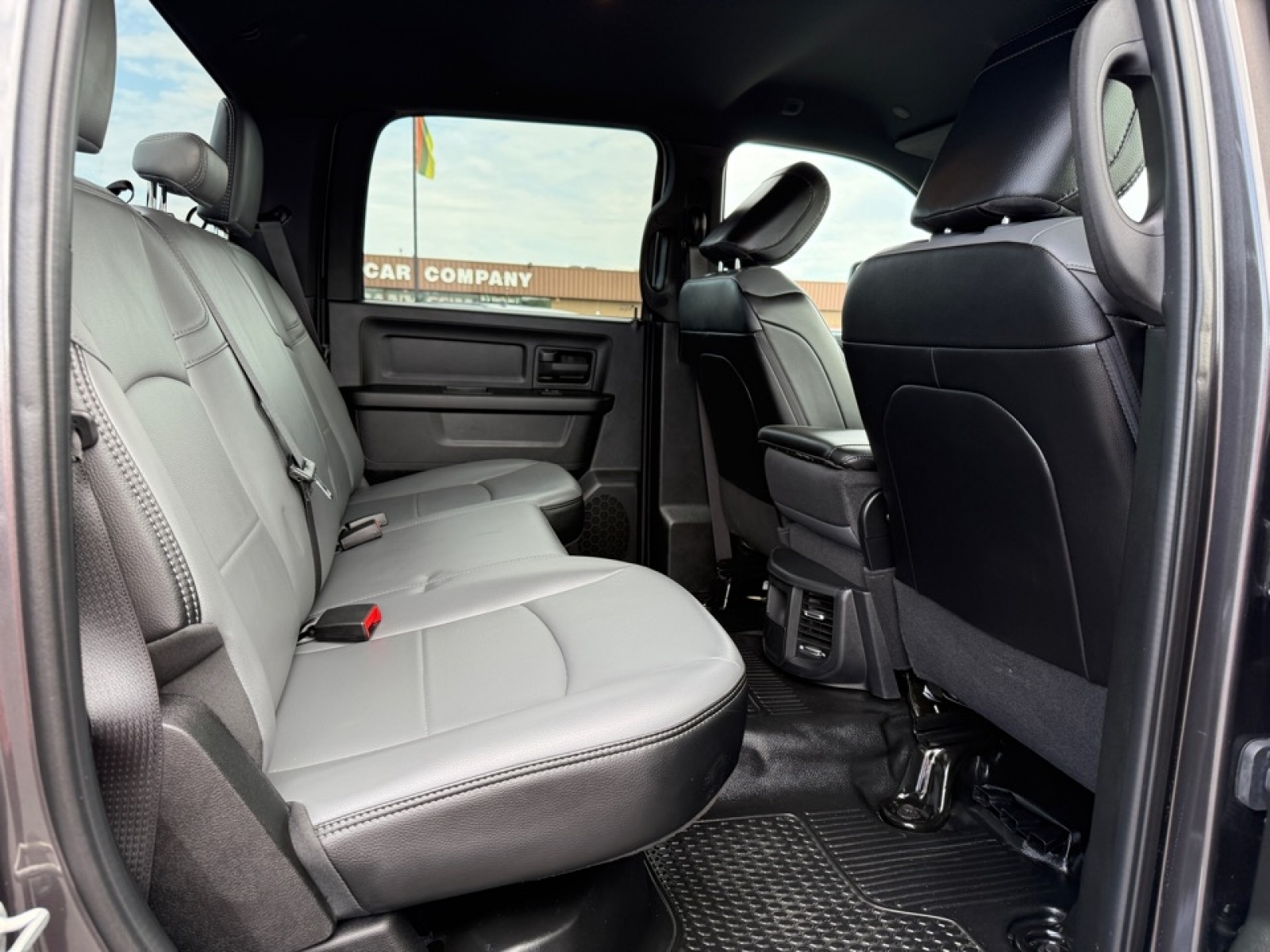 2024 Ram 3500 Tradesman photo 12