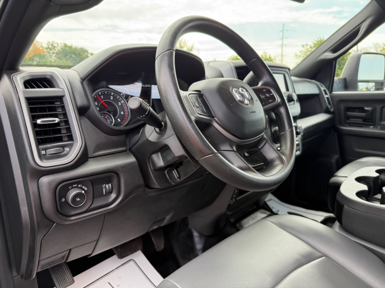 2024 Ram 3500 Tradesman photo 15