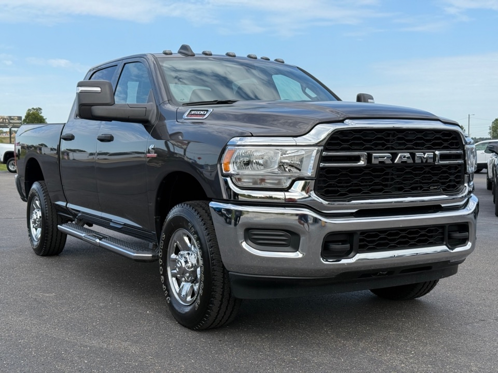 2024 Ram 3500 Tradesman photo 2