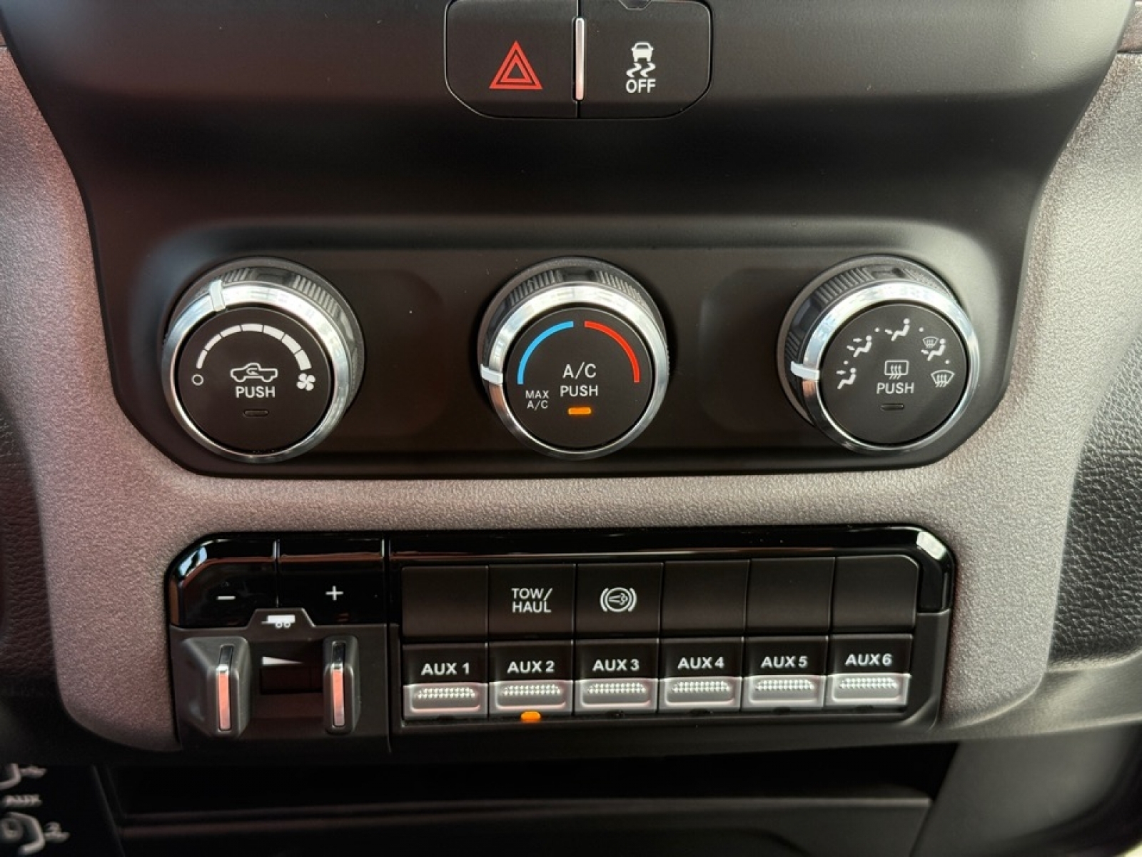 2024 Ram 3500 Tradesman photo 33