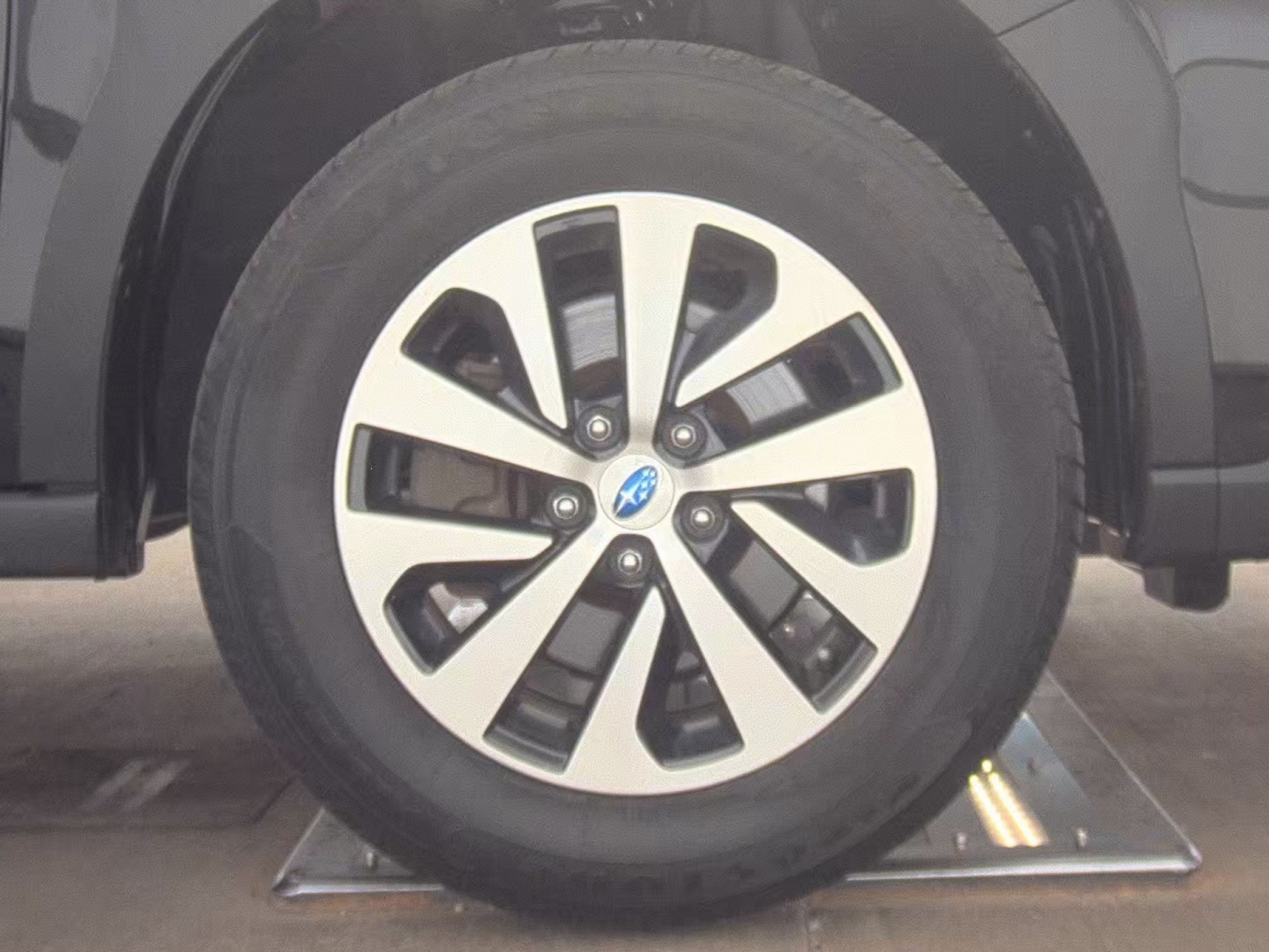 2024 Subaru Outback Premium, 39887, Photo