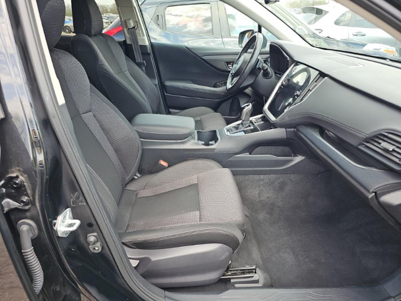 2024 Subaru Outback Premium, 39887, Photo
