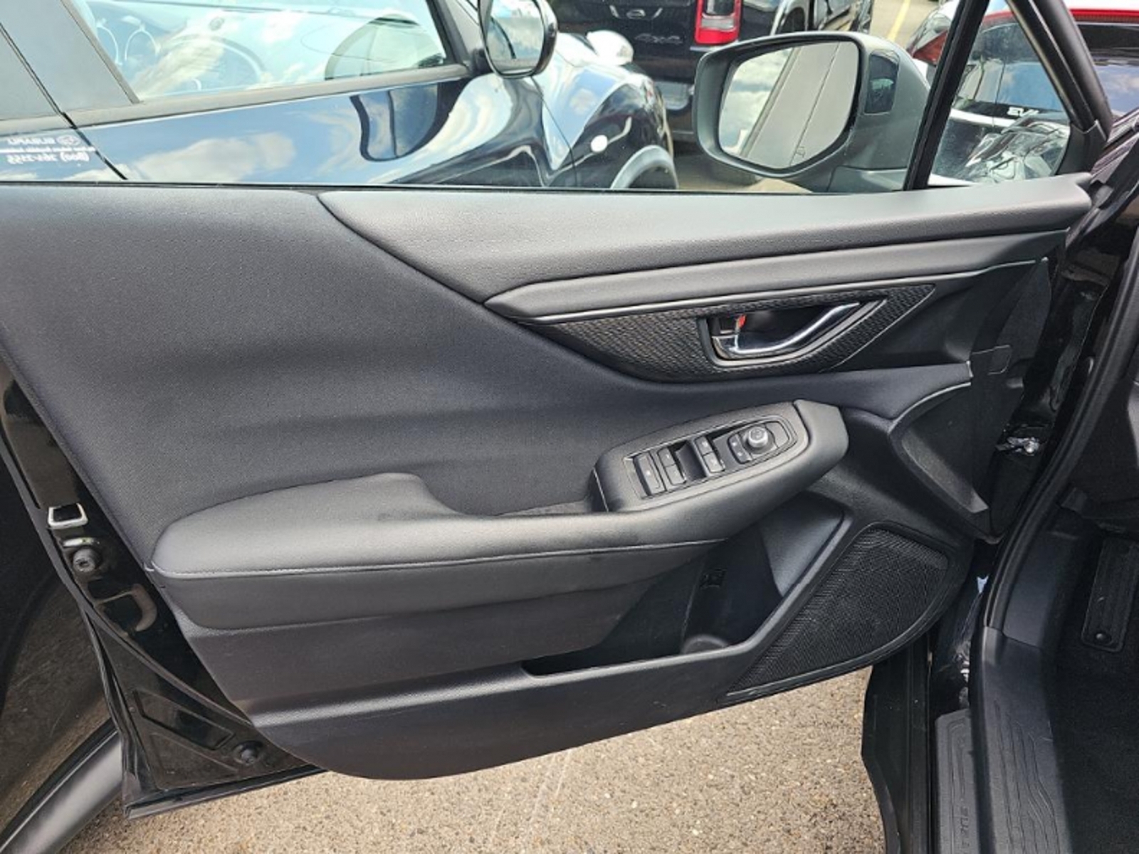 2024 Subaru Outback Premium, 39887, Photo