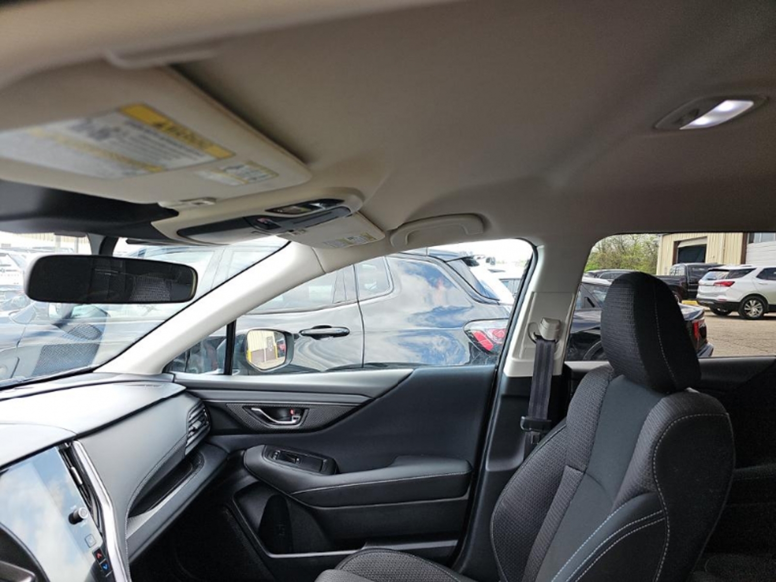 2024 Subaru Outback Premium, 39887, Photo
