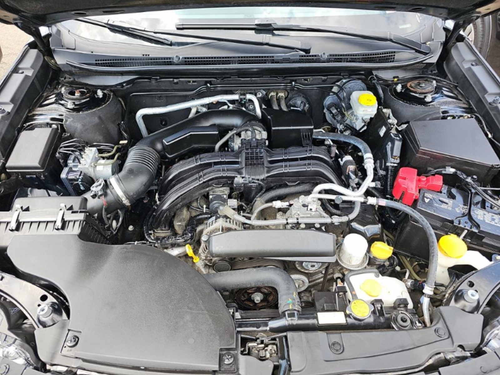 2024 Subaru Outback Premium, 39887, Photo