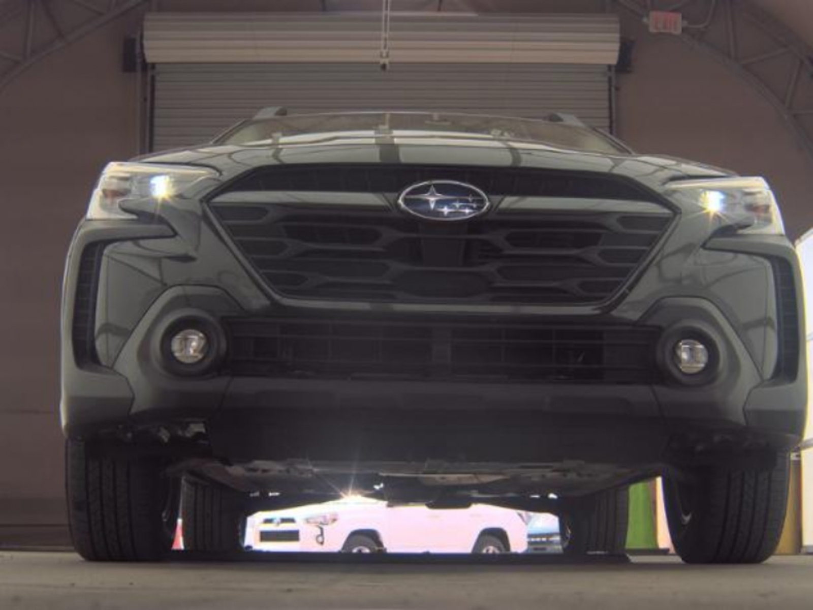 2024 Subaru Outback Premium, 39887, Photo