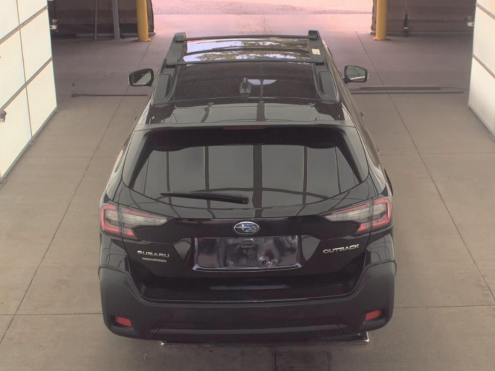 2024 Subaru Outback Premium, 39887, Photo