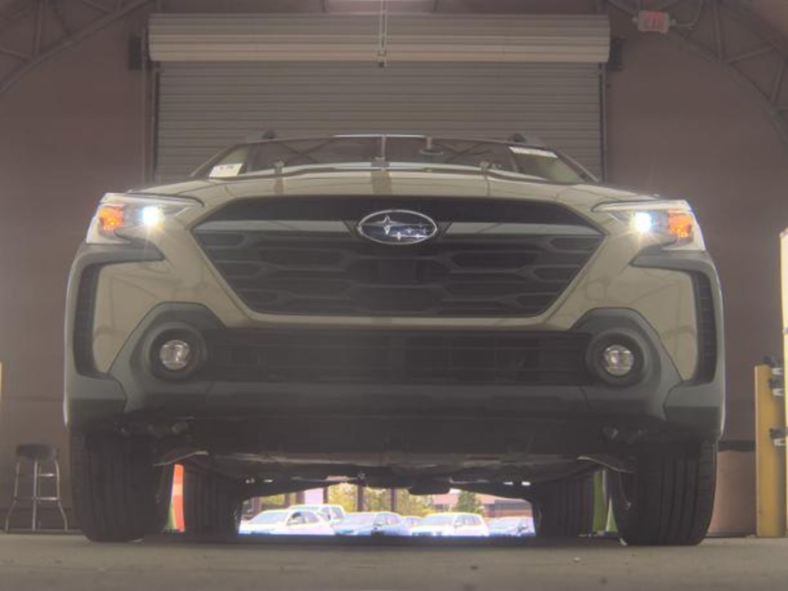2024 Subaru Outback Premium, 39921, Photo