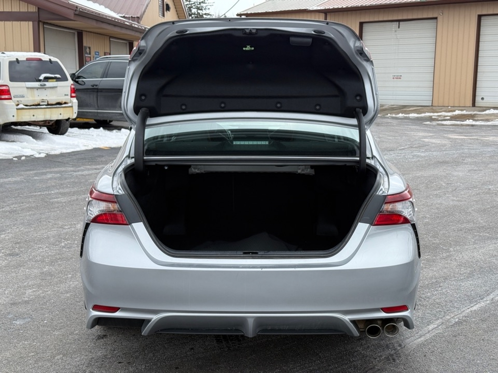 2024 Toyota Camry SE, 39558, Photo