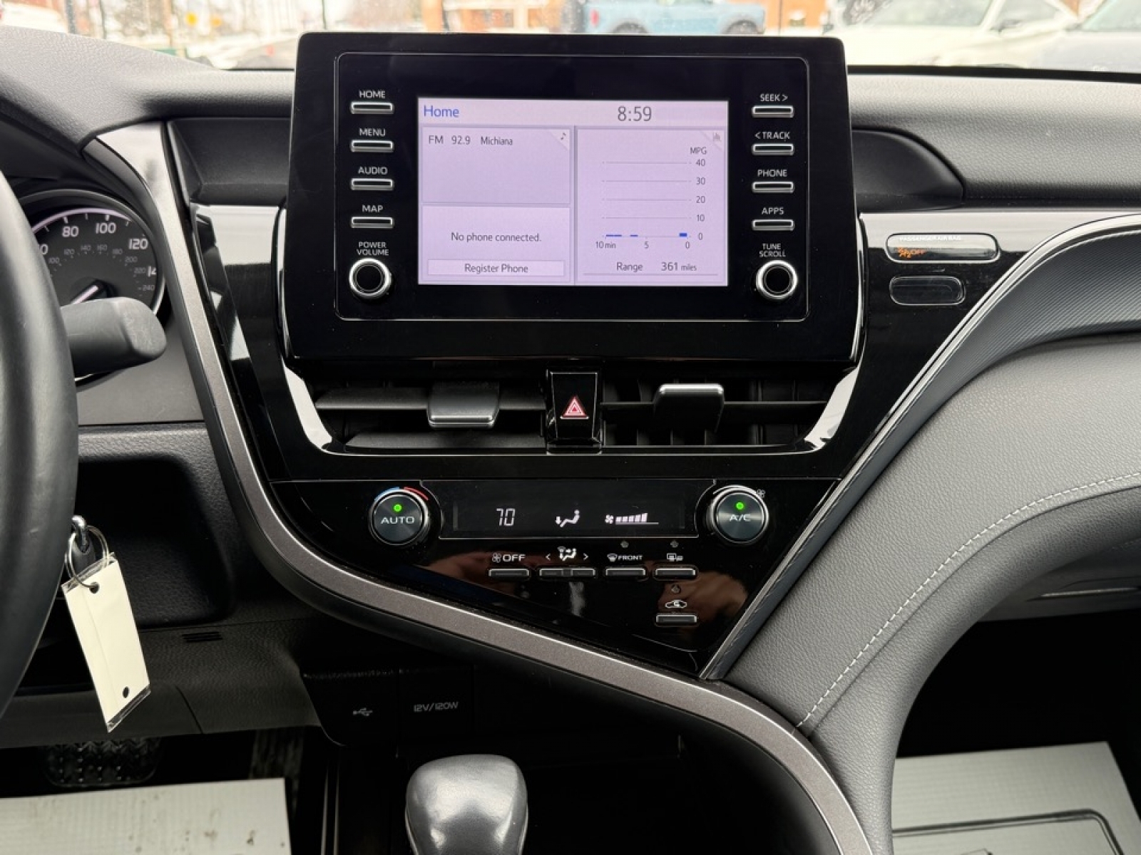 2024 Toyota Camry SE, 39558, Photo