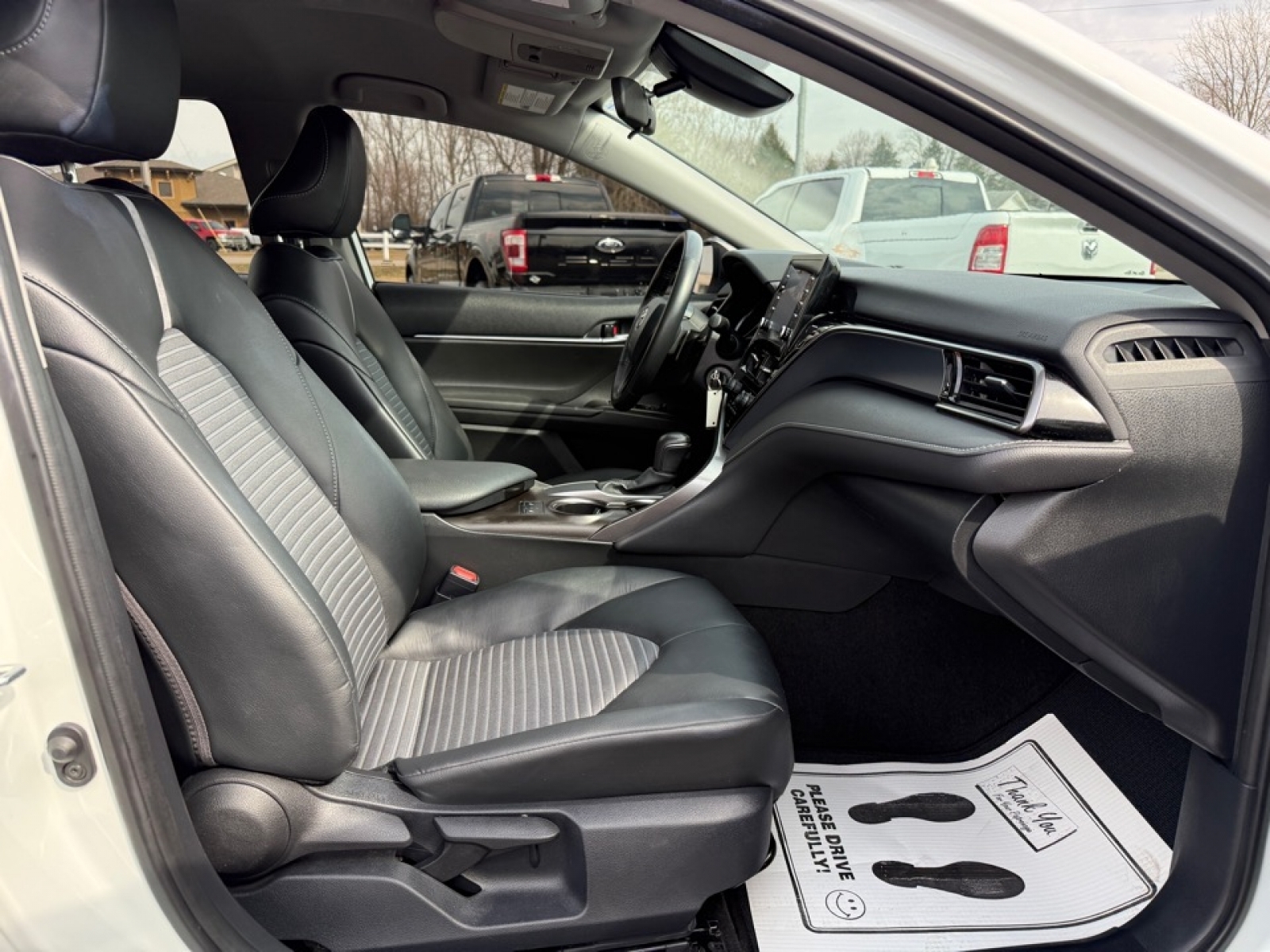 2024 Toyota Camry SE, 39562, Photo