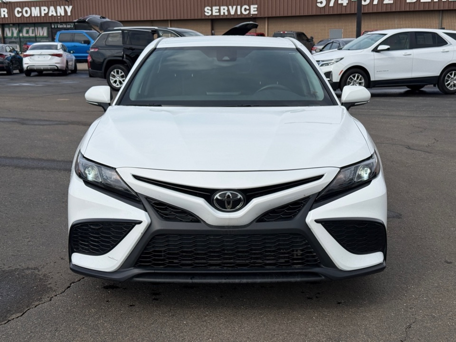 2024 Toyota Camry SE, 39562, Photo