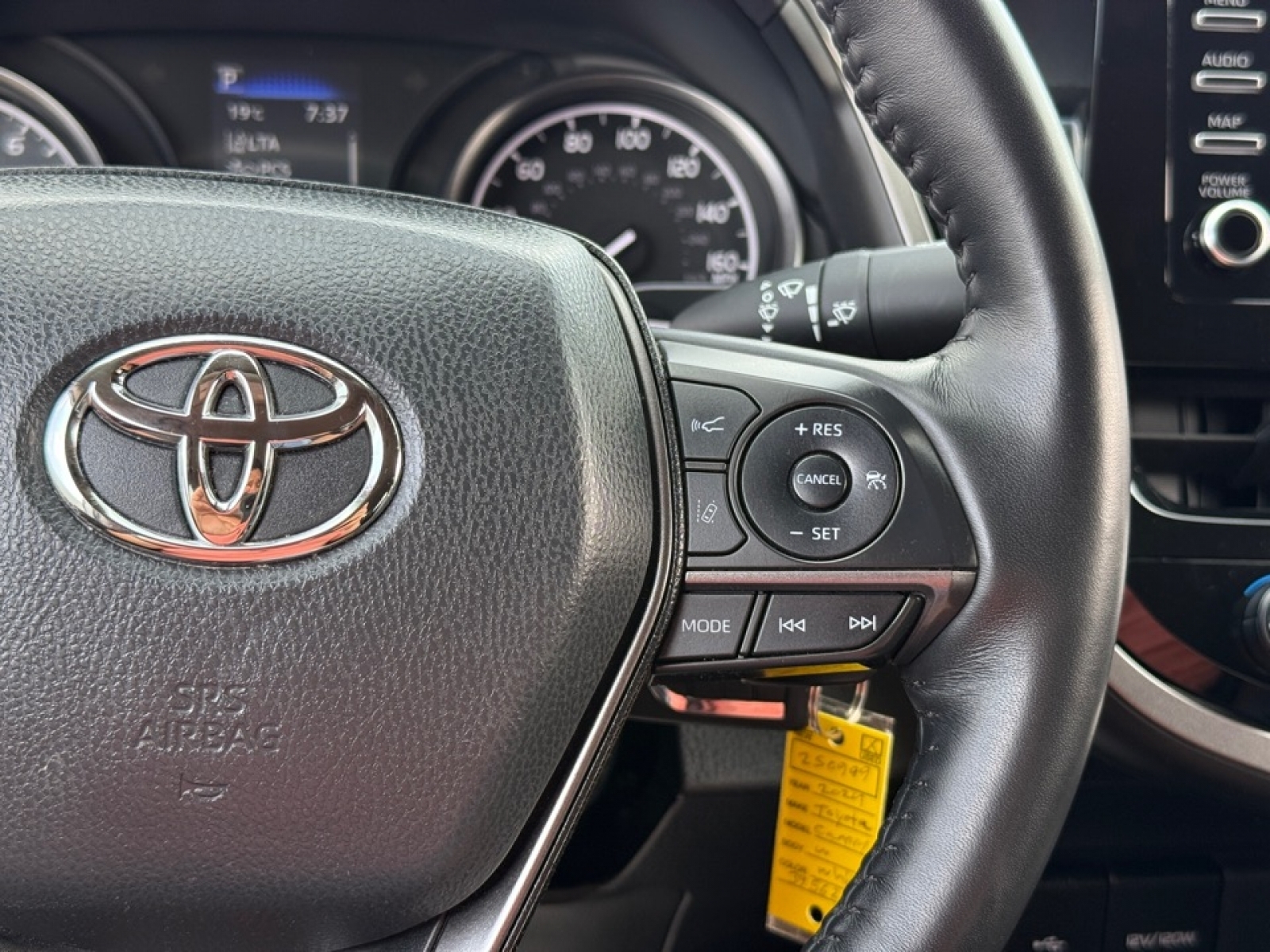 2024 Toyota Camry SE, 39562, Photo