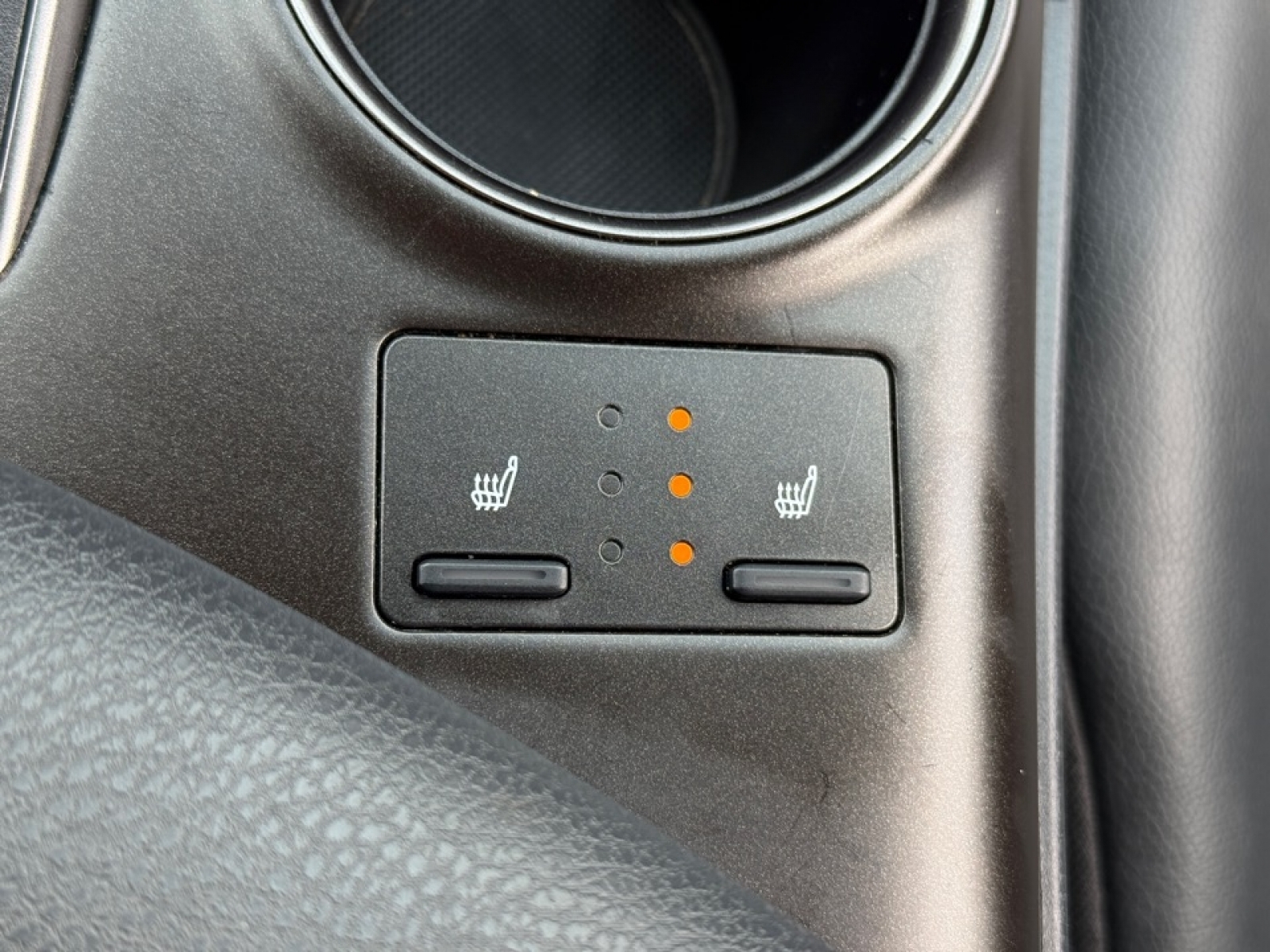 2024 Toyota Camry SE, 39562, Photo