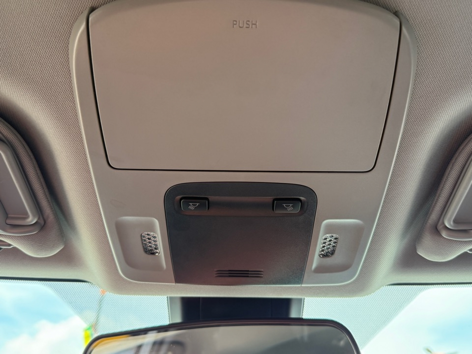 2024 Toyota Camry SE, 39562, Photo