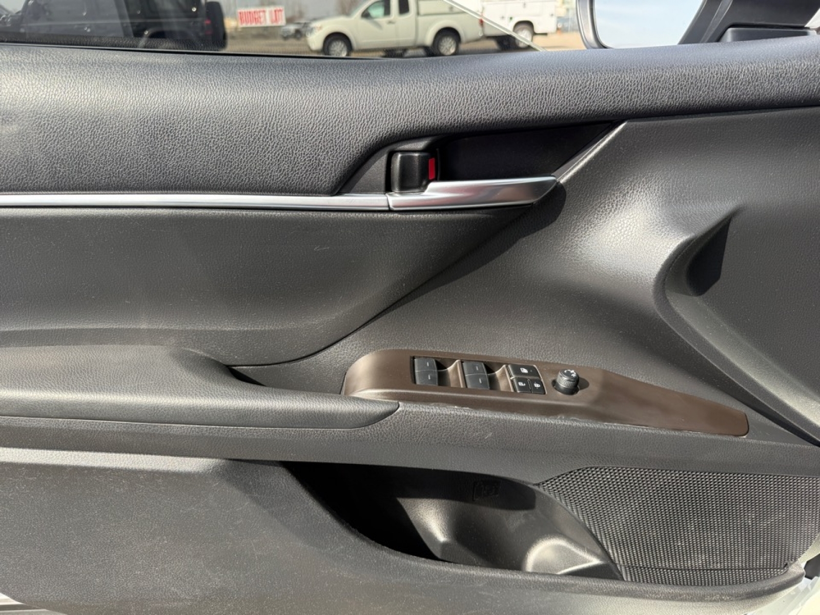 2024 Toyota Camry SE, 39562, Photo