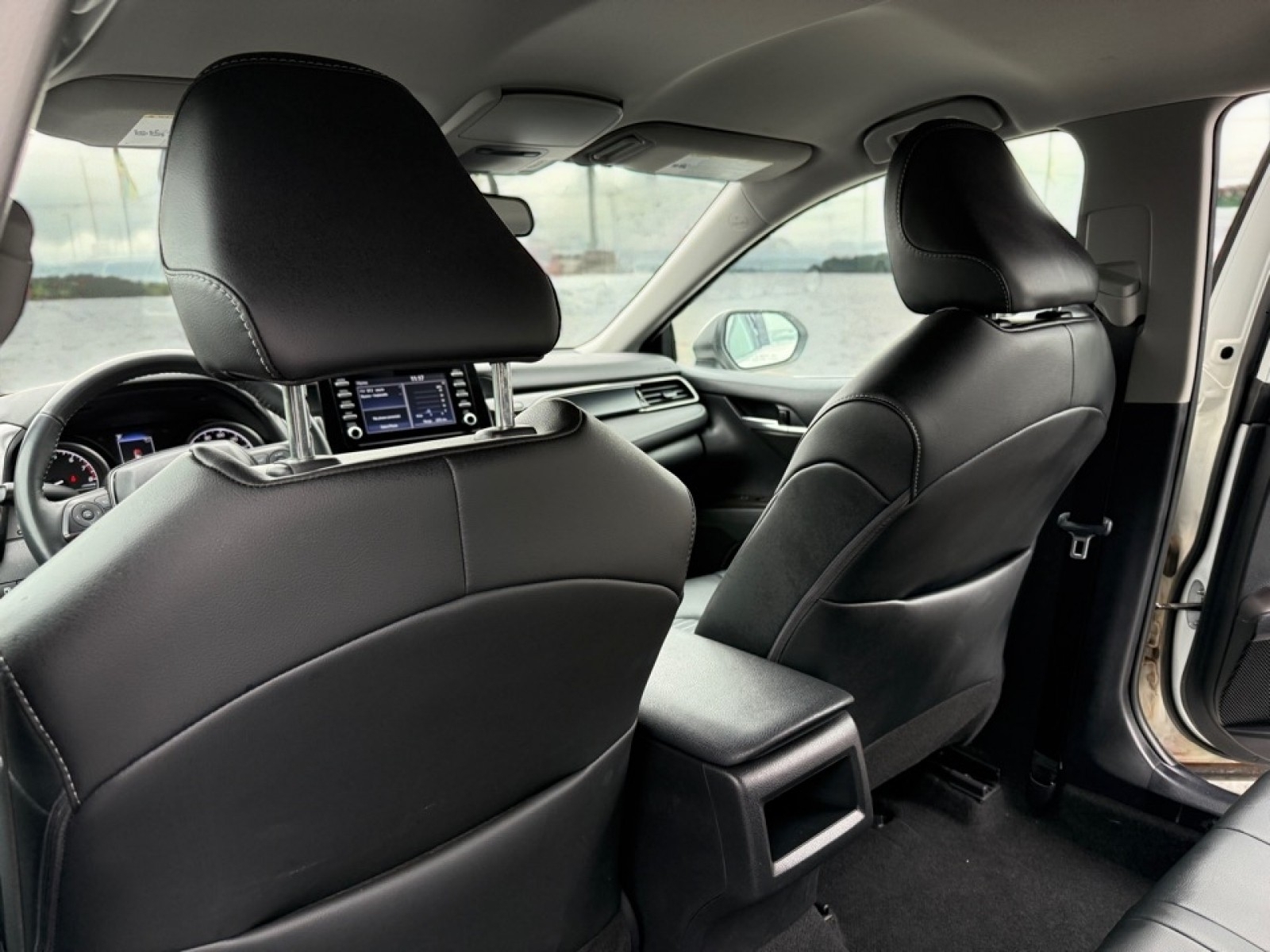 2024 Toyota Camry SE, 39563, Photo