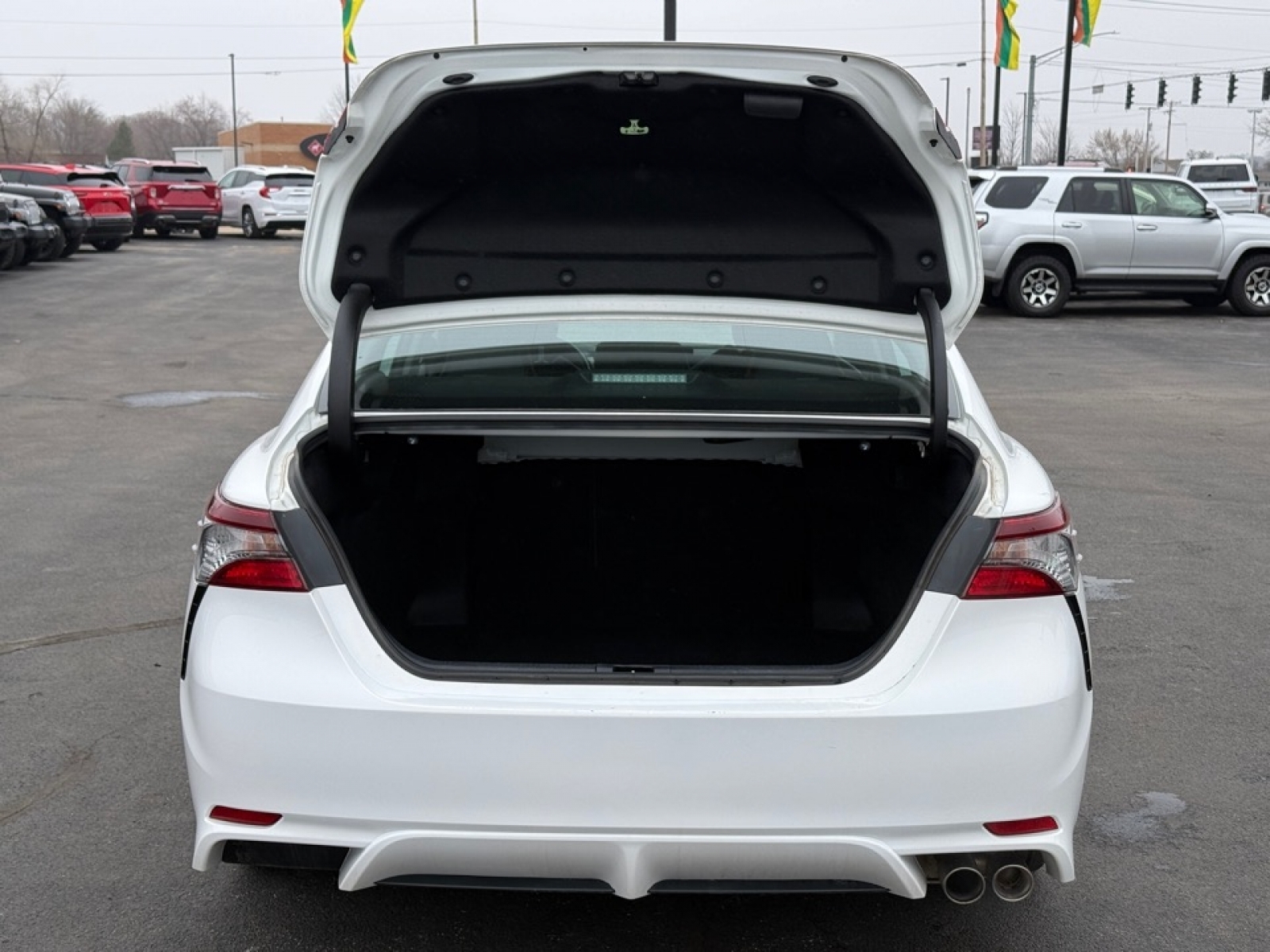 2024 Toyota Camry SE, 39563, Photo