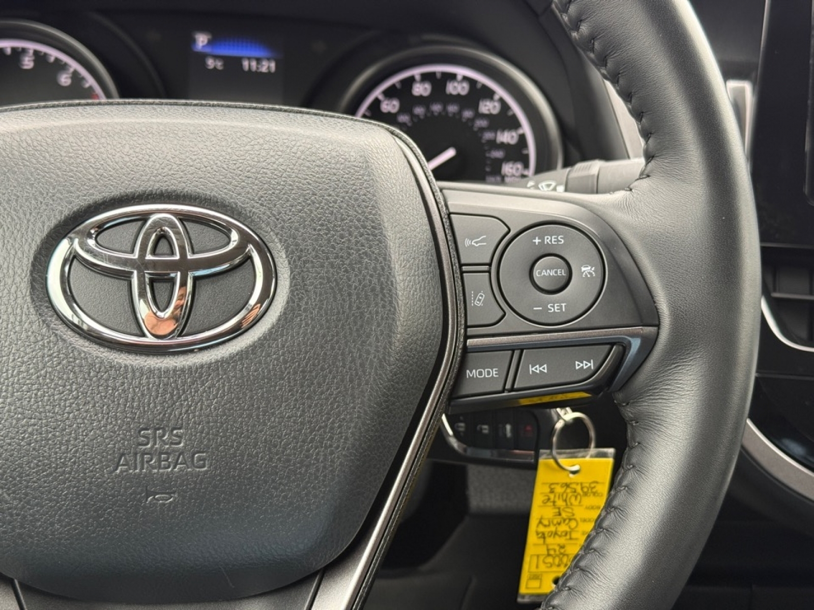 2024 Toyota Camry SE, 39563, Photo