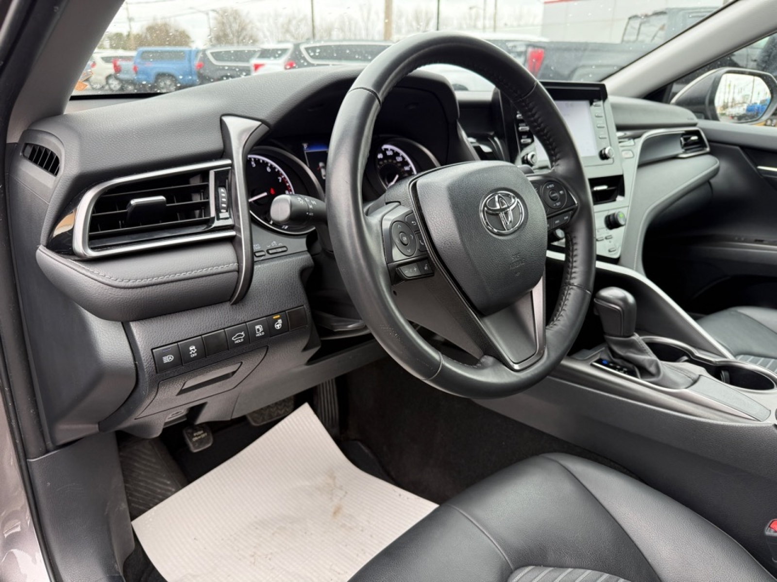 2024 Toyota Camry SE, 39628, Photo