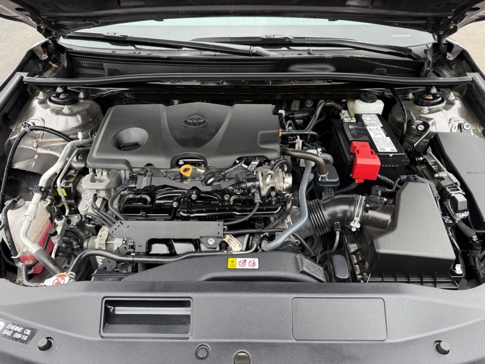 2024 Toyota Camry SE, 39628, Photo