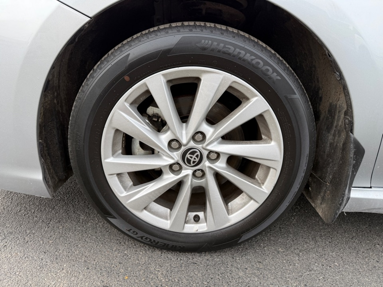 2024 Toyota Camry SE, 39666, Photo