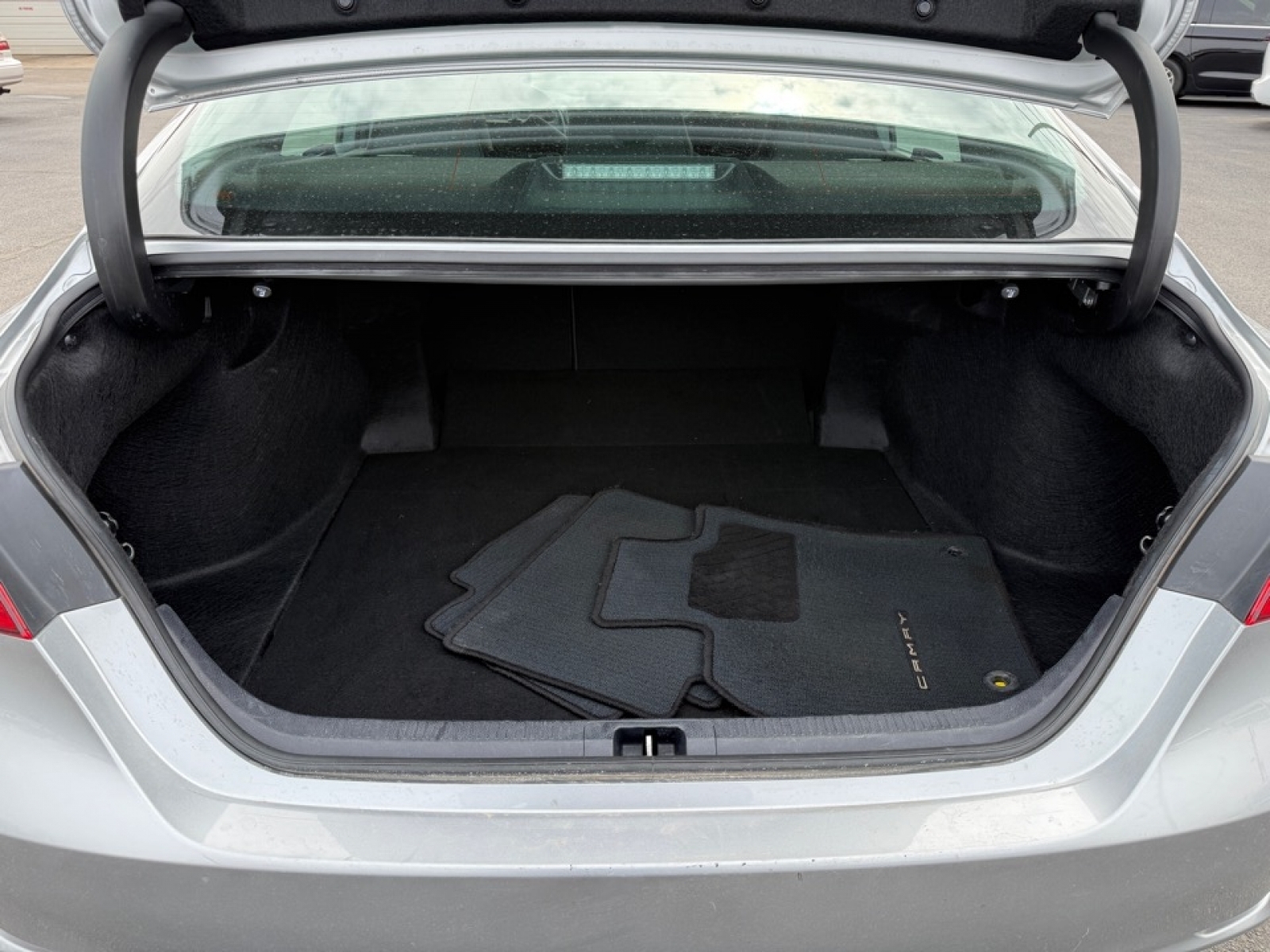 2024 Toyota Camry SE, 39666, Photo