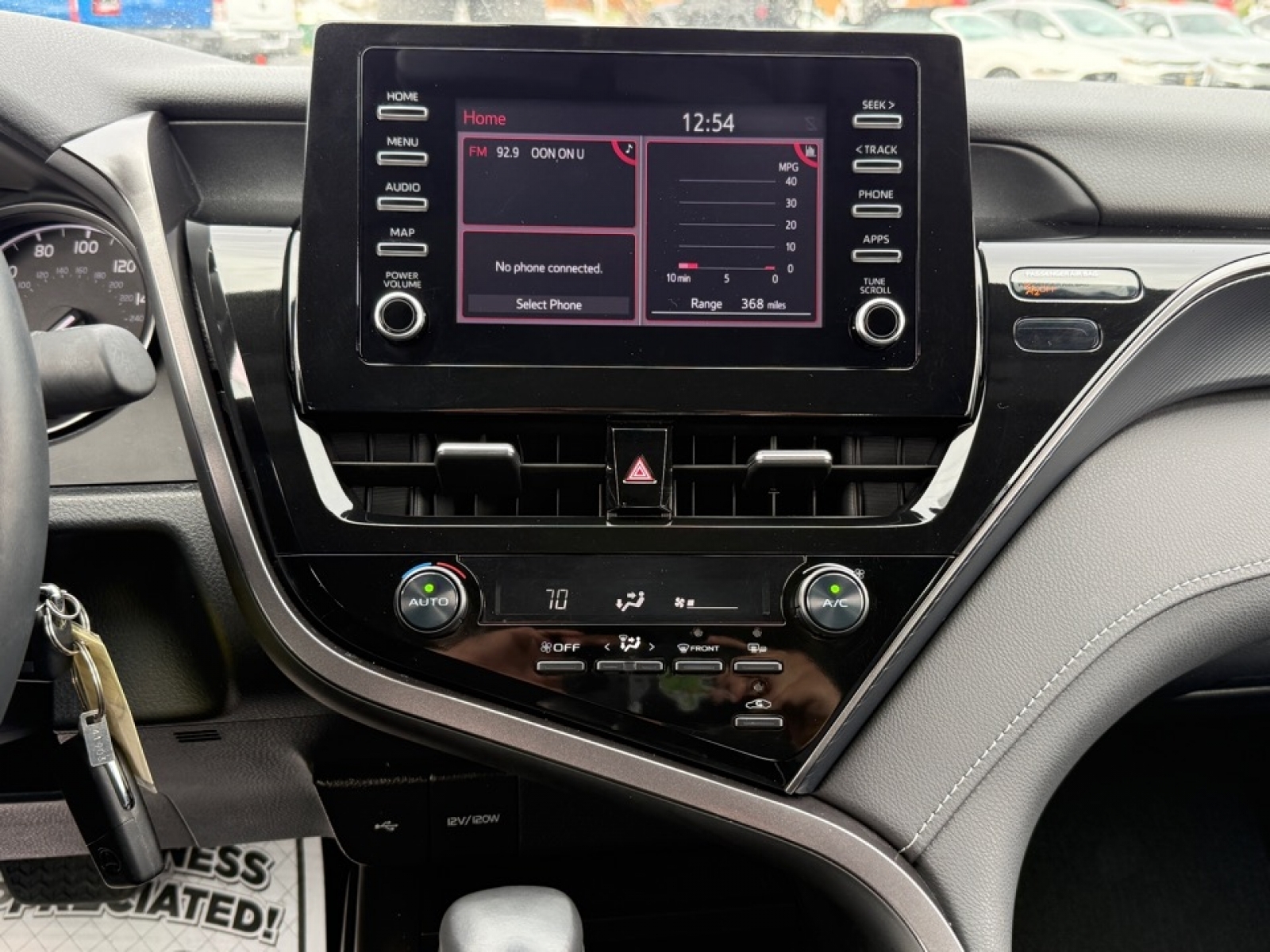 2024 Toyota Camry SE, 39666, Photo