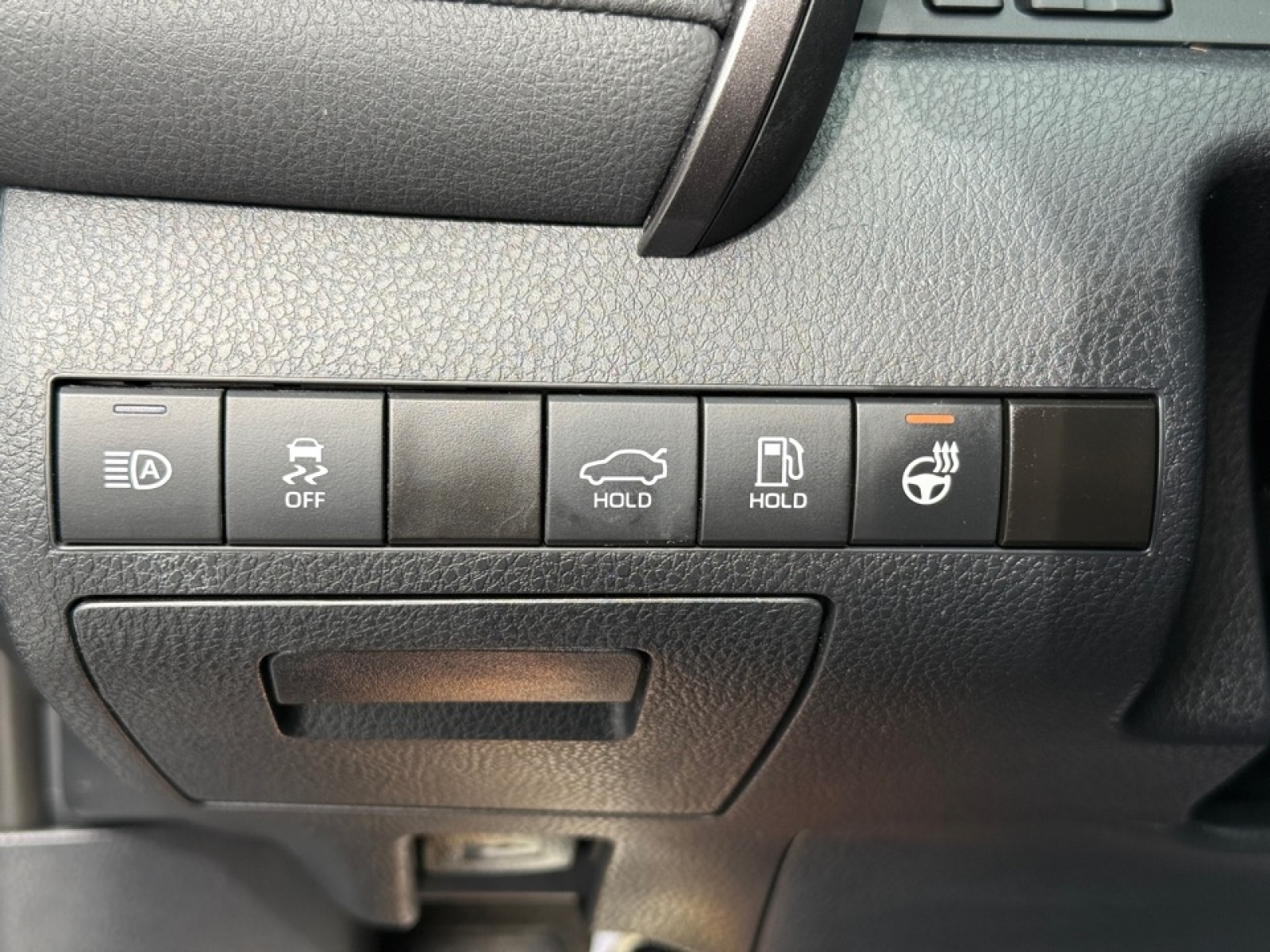 2024 Toyota Camry SE, 39666, Photo