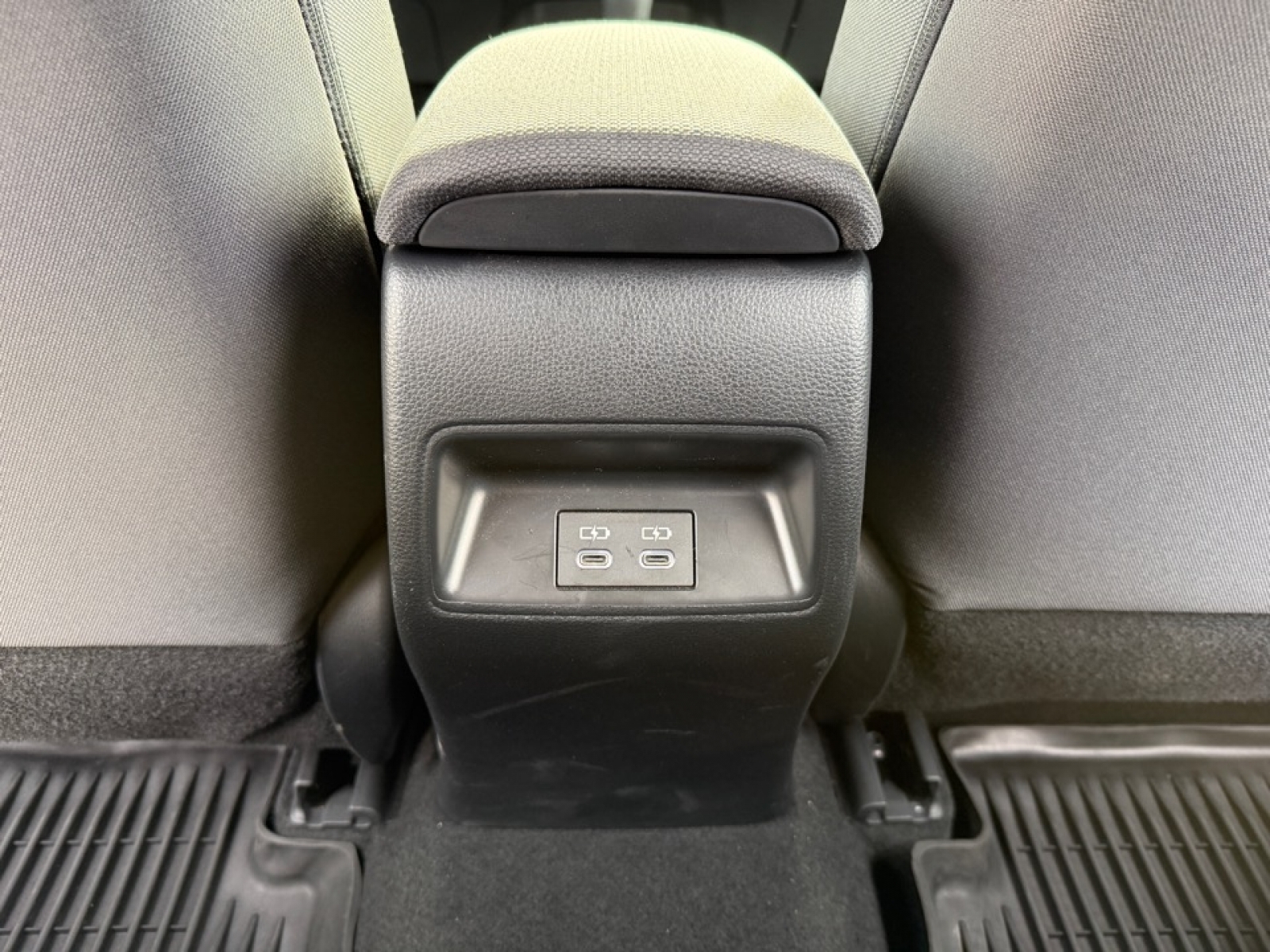 2024 Toyota Corolla LE, 38648A, Photo