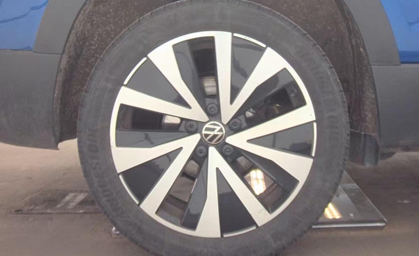 2024 Volkswagen Taos 1.5T SE, 39822, Photo