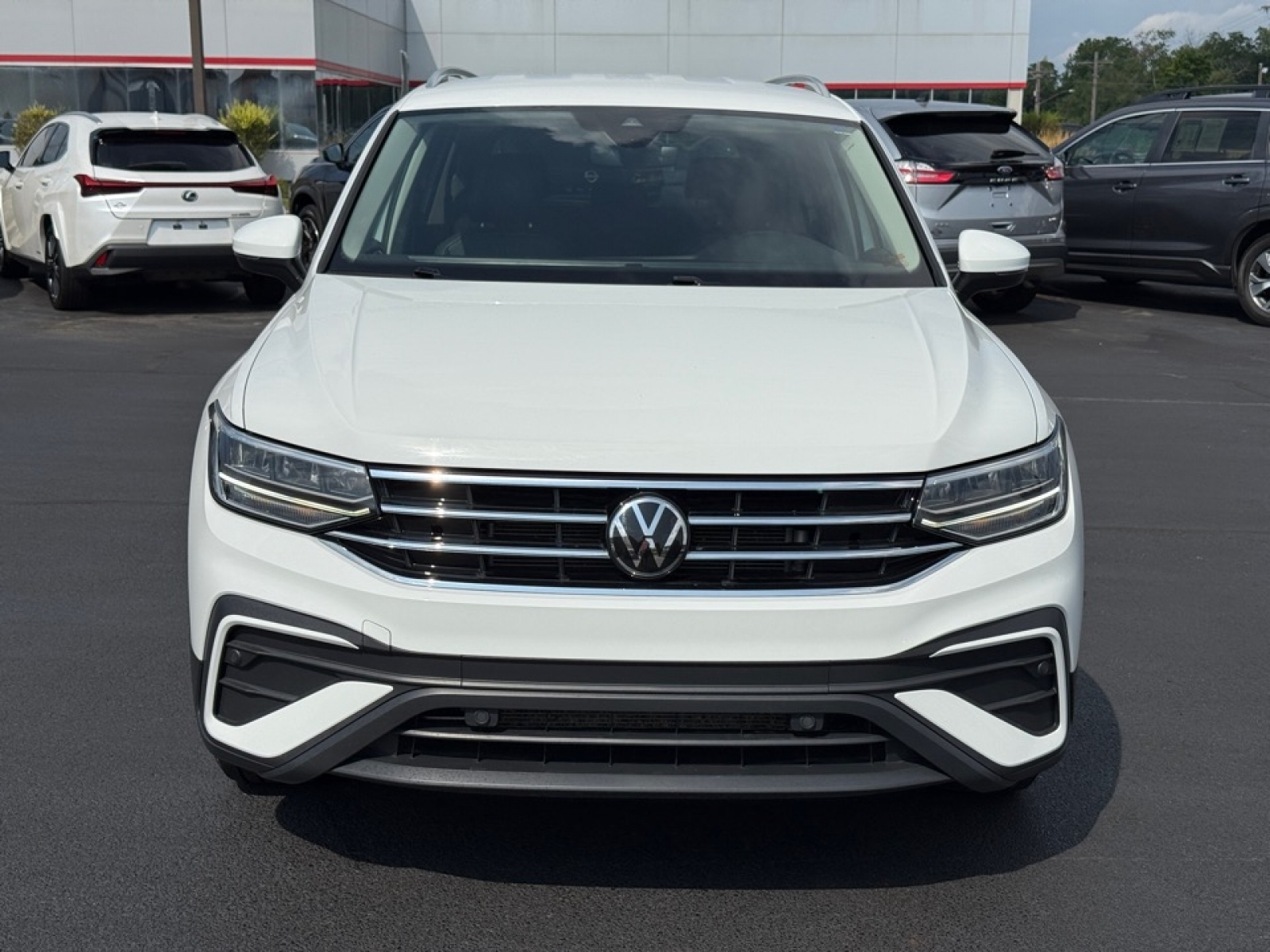 2024 Volkswagen Tiguan 2.0T SE, 38784, Photo