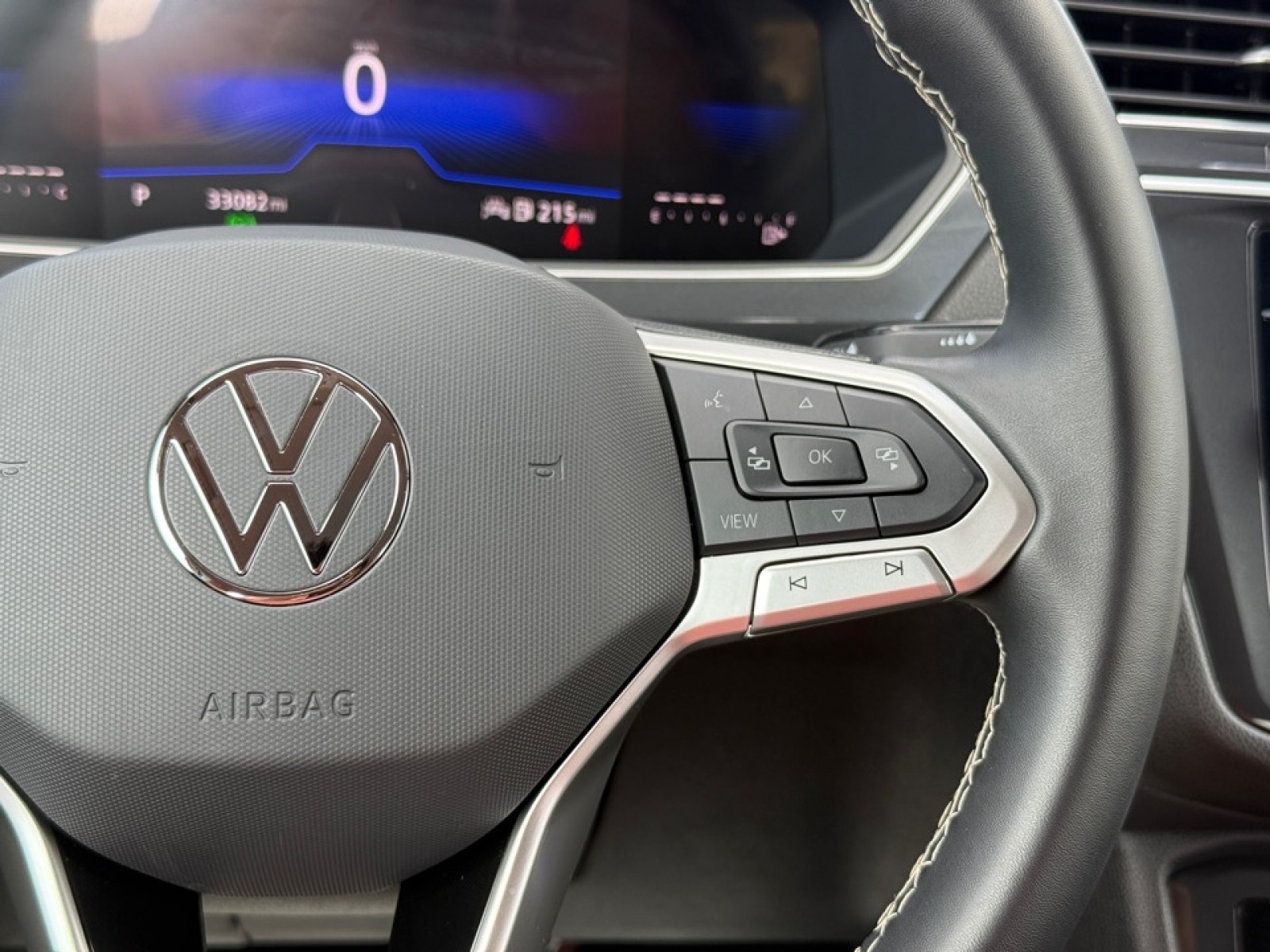 2024 Volkswagen Tiguan 2.0T SE, 38784, Photo